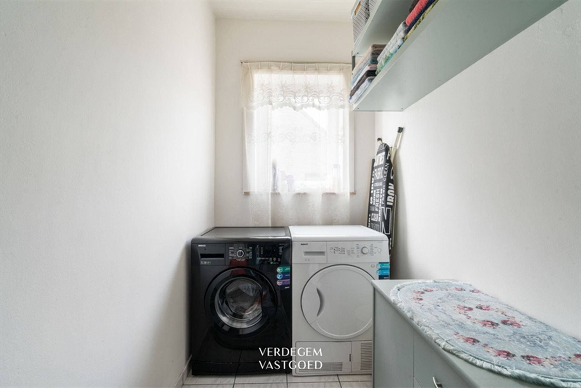 Instapklaar appartement met 2 slaapkamers en garage foto 9