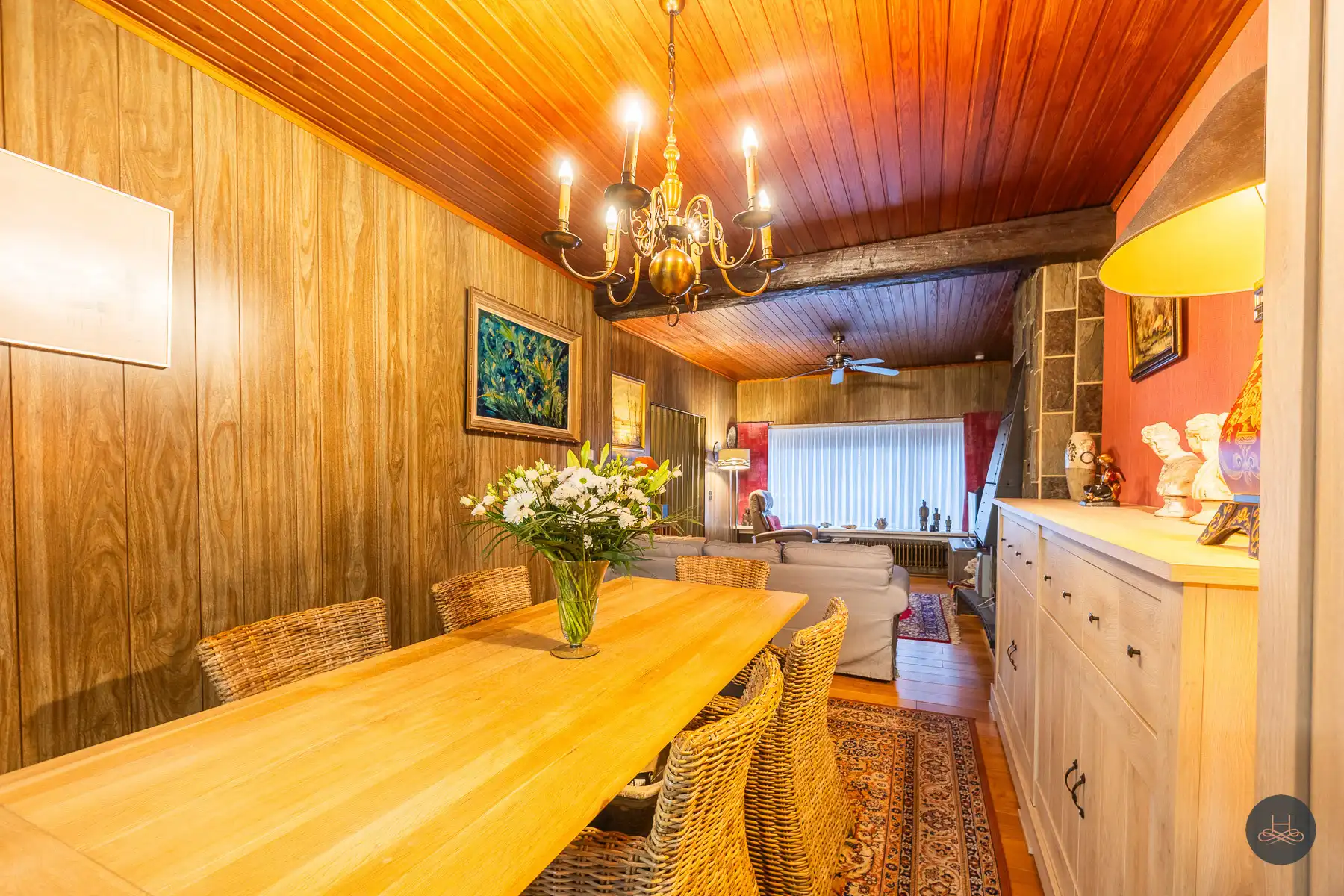 Charmante te moderniseren woning met stadskoer & terras foto 6