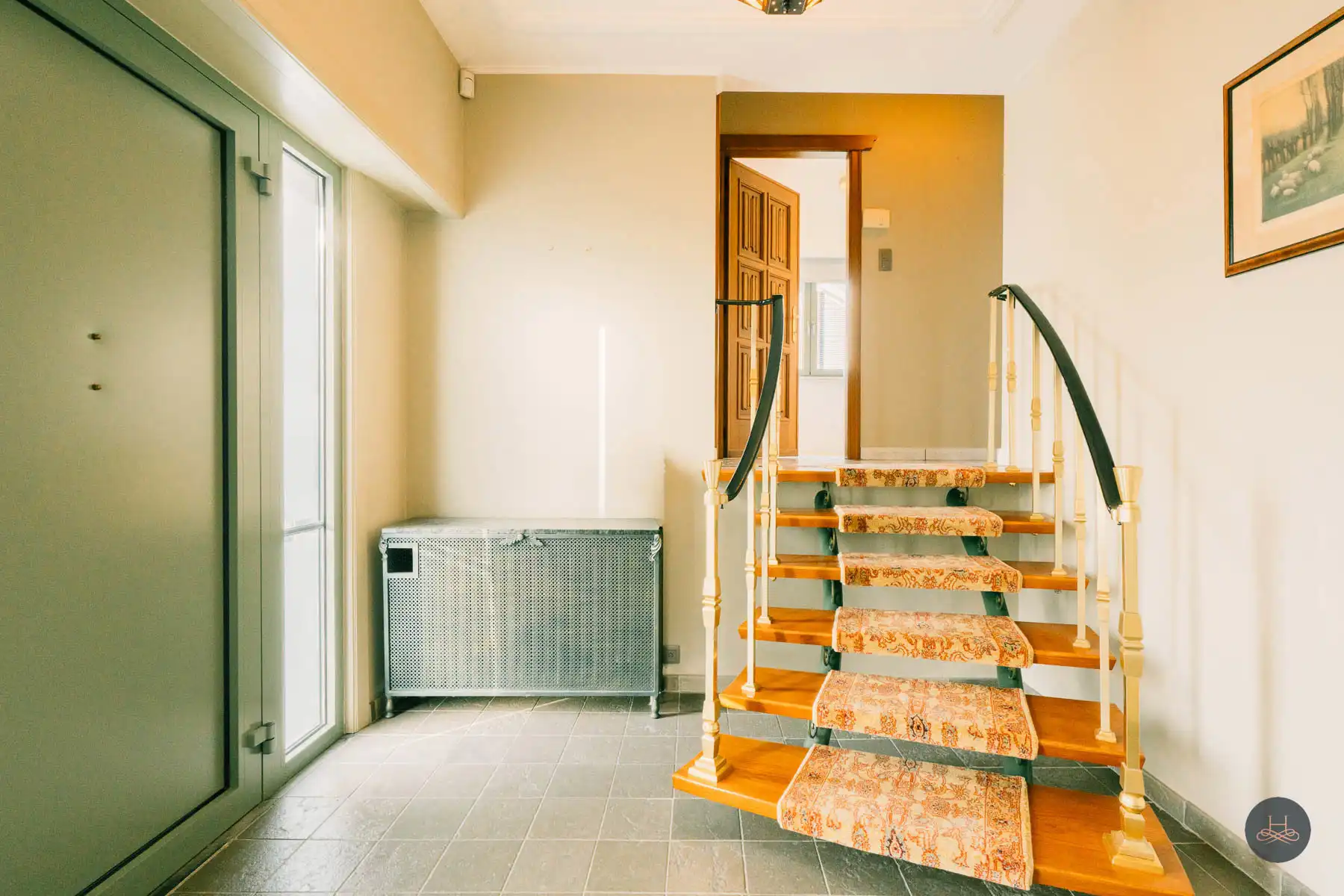 Charmante open bebouwing met grote garage en groene tuin foto 9