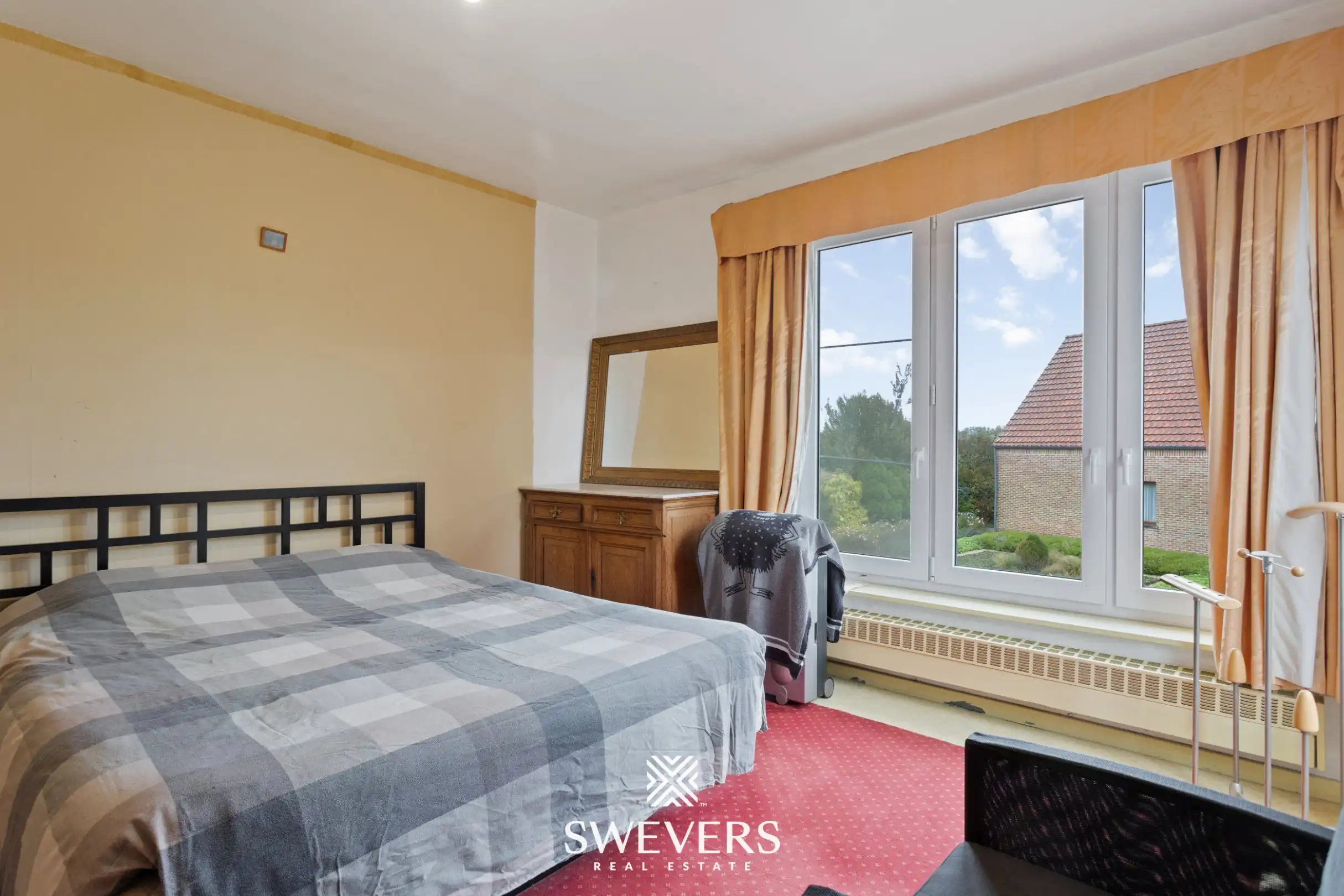 Zeer solide woning met renovatiepotentieel op 10a 18ca  foto 14