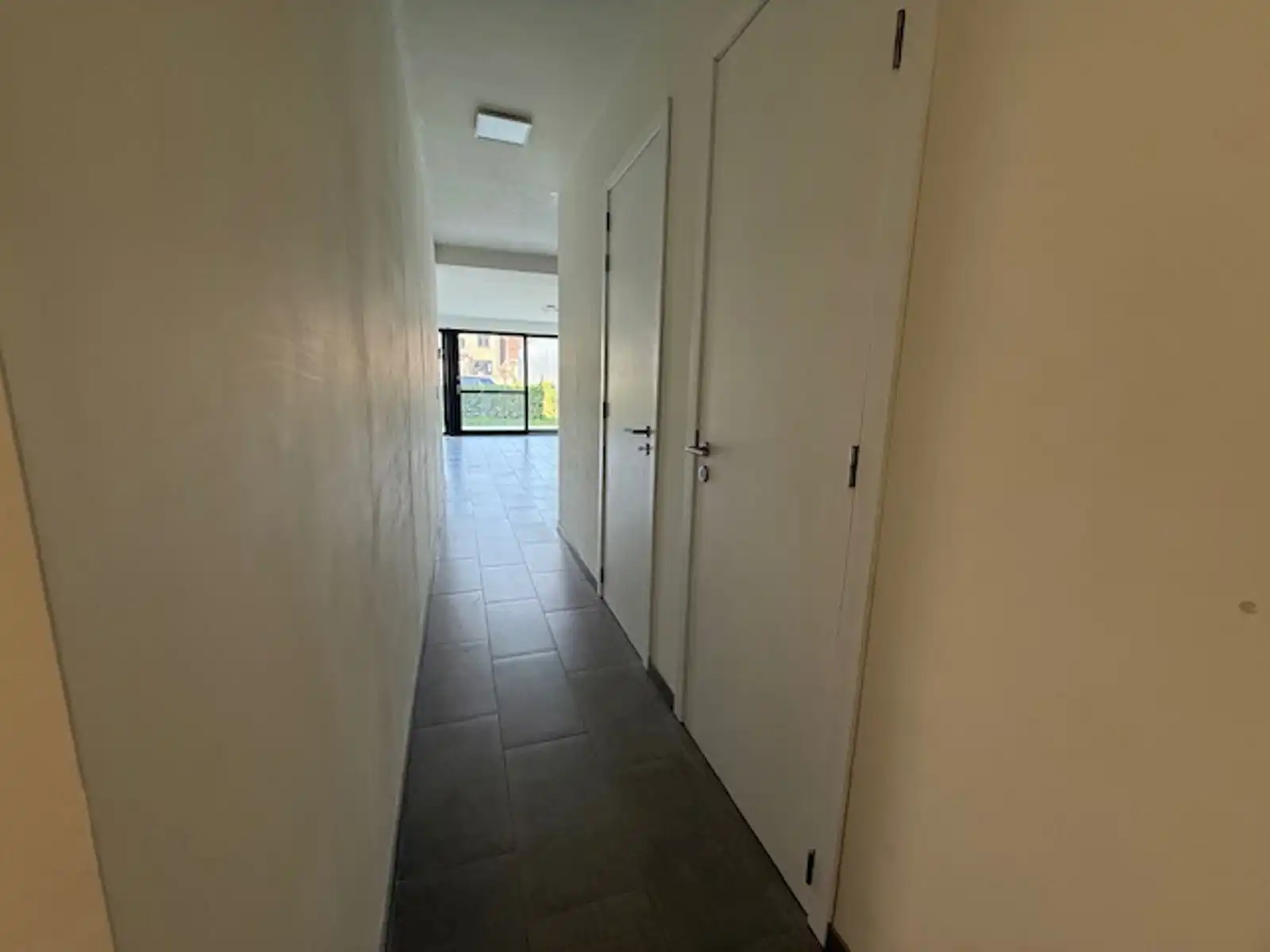 Recent appartement met parkeerplaats in centrum Lede foto 3