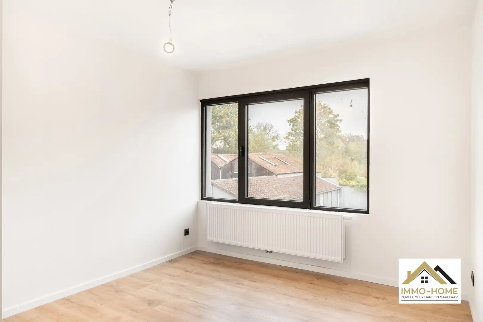 Gerenoveerde woning op topligging foto 13