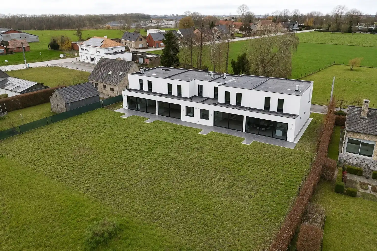 Ruime afgewerkte nieuwbouwwoning met landelijk zicht! foto 17