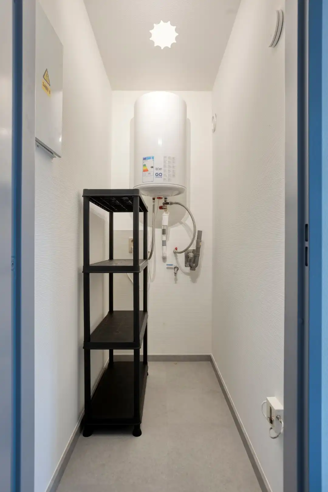 "Wonen zonder zorgen: vernieuwd appartement met garage" foto 11