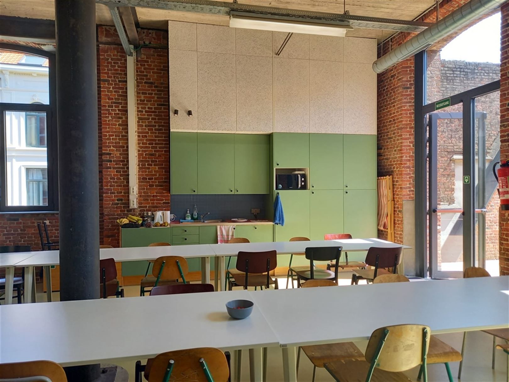 Kantoor te huur in voormalig pakhuis foto 3