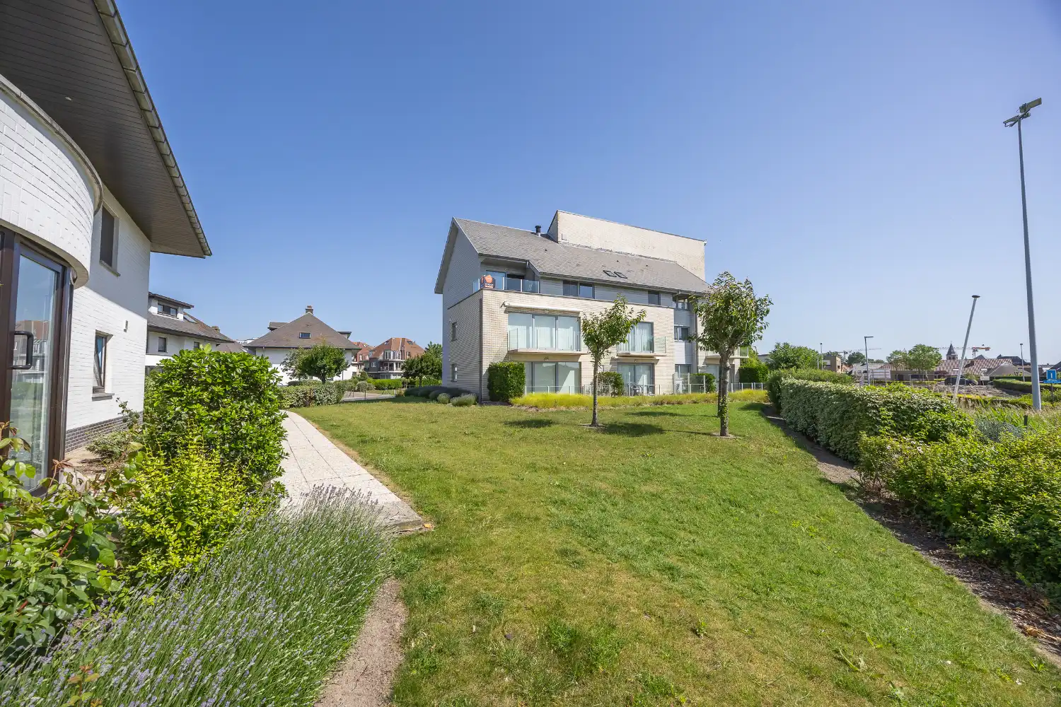 Ruim appartement met 3 slaapkamers te koop in Middelkerke foto 24