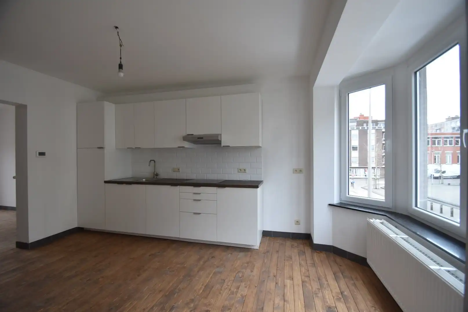 Netjes gerenoveerde duplex met twee slaapkamers en terras op mooie locatie in het centrum van Tongeren - GEEN BIJKOMENDE GEM. ONKOSTEN foto 8