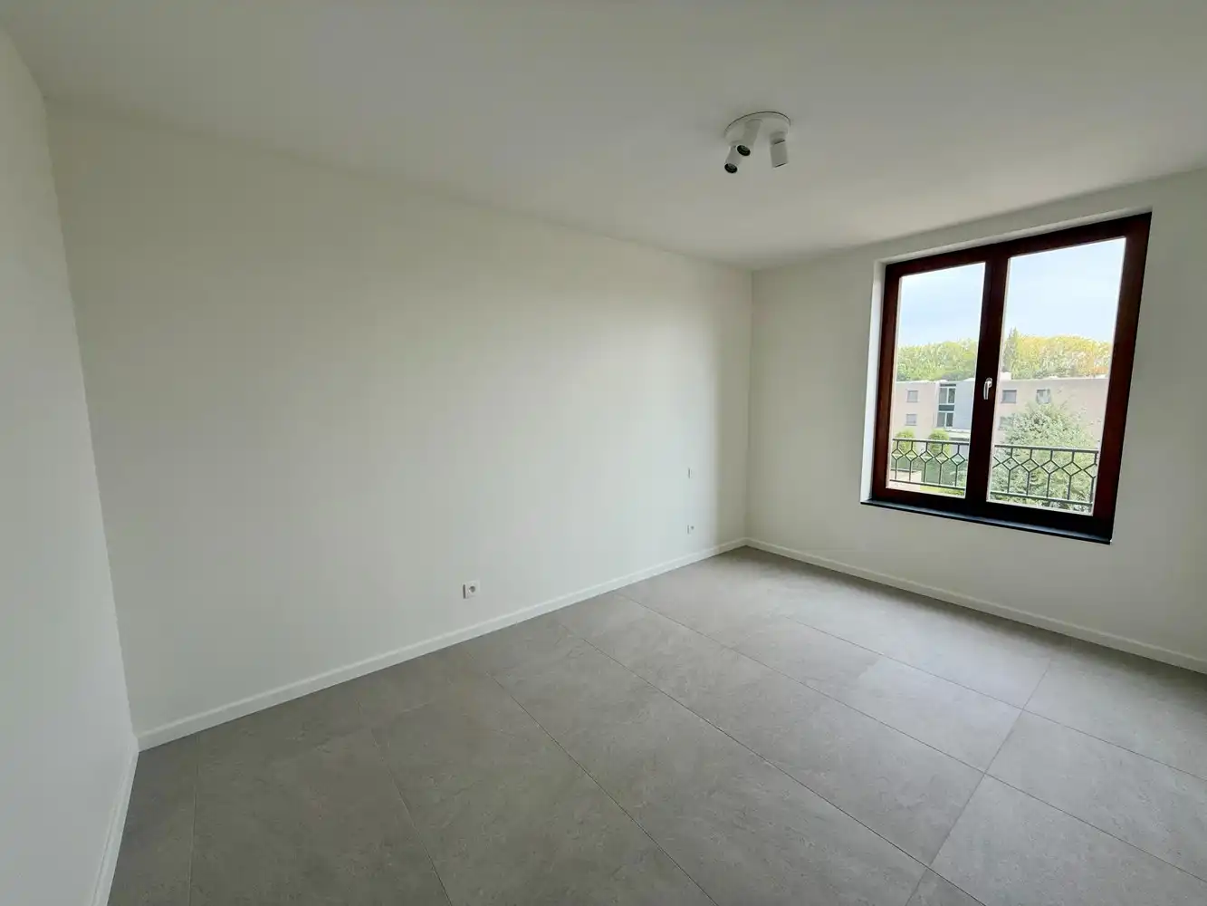 Nieuwbouwappartement met 2 slaapkamers en 2 autostaanplaatsen te huur in centrum Eke foto 10