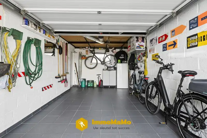 HALFOPEN BEBOUWING MET 4 SLAAPKAMERS EN GARAGE TE KOOP IN WACHTEBEKE foto 11