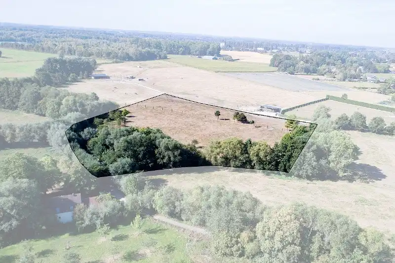 Kom tot rust in deze uitzonderlijk rustig gelegen 'te renoveren' langgevelhoeve op meer dan 2,5 hectaren foto 4