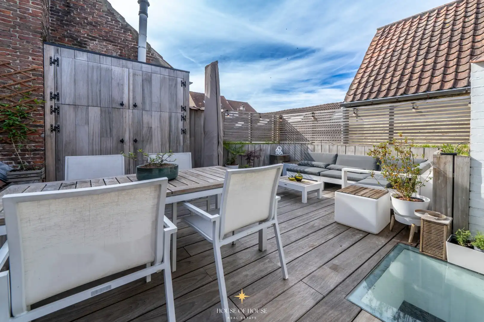 Charmante hoekwoning met praktijkruimte & dakterras in het hart van Brugge. foto 20