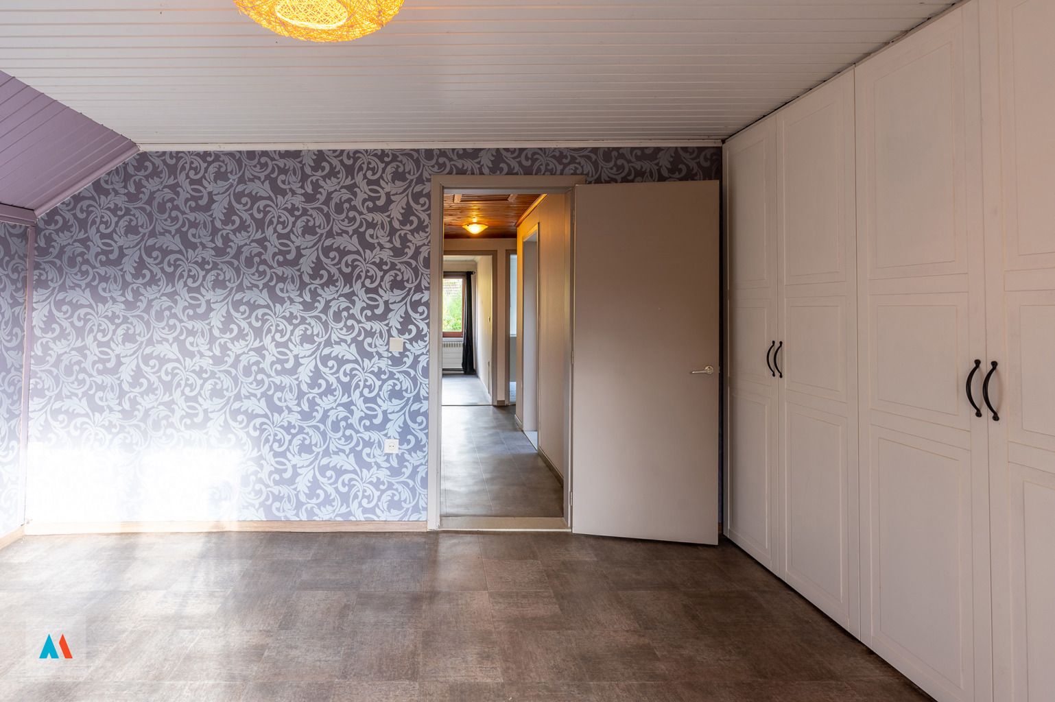 Ruime open bebouwing in doodlopende straat! foto 17