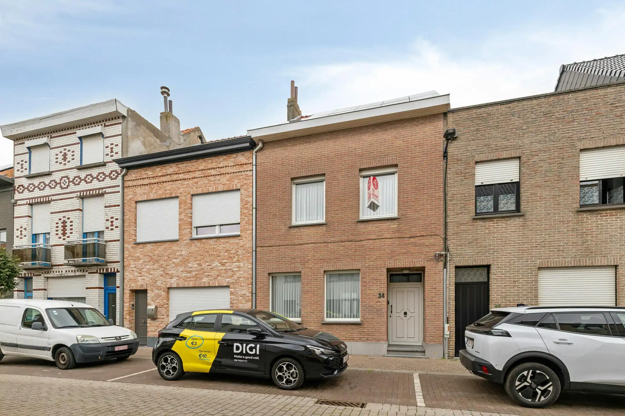Ruim huis te koop met 6 slaapkamers in Blankenberge centrum foto 3