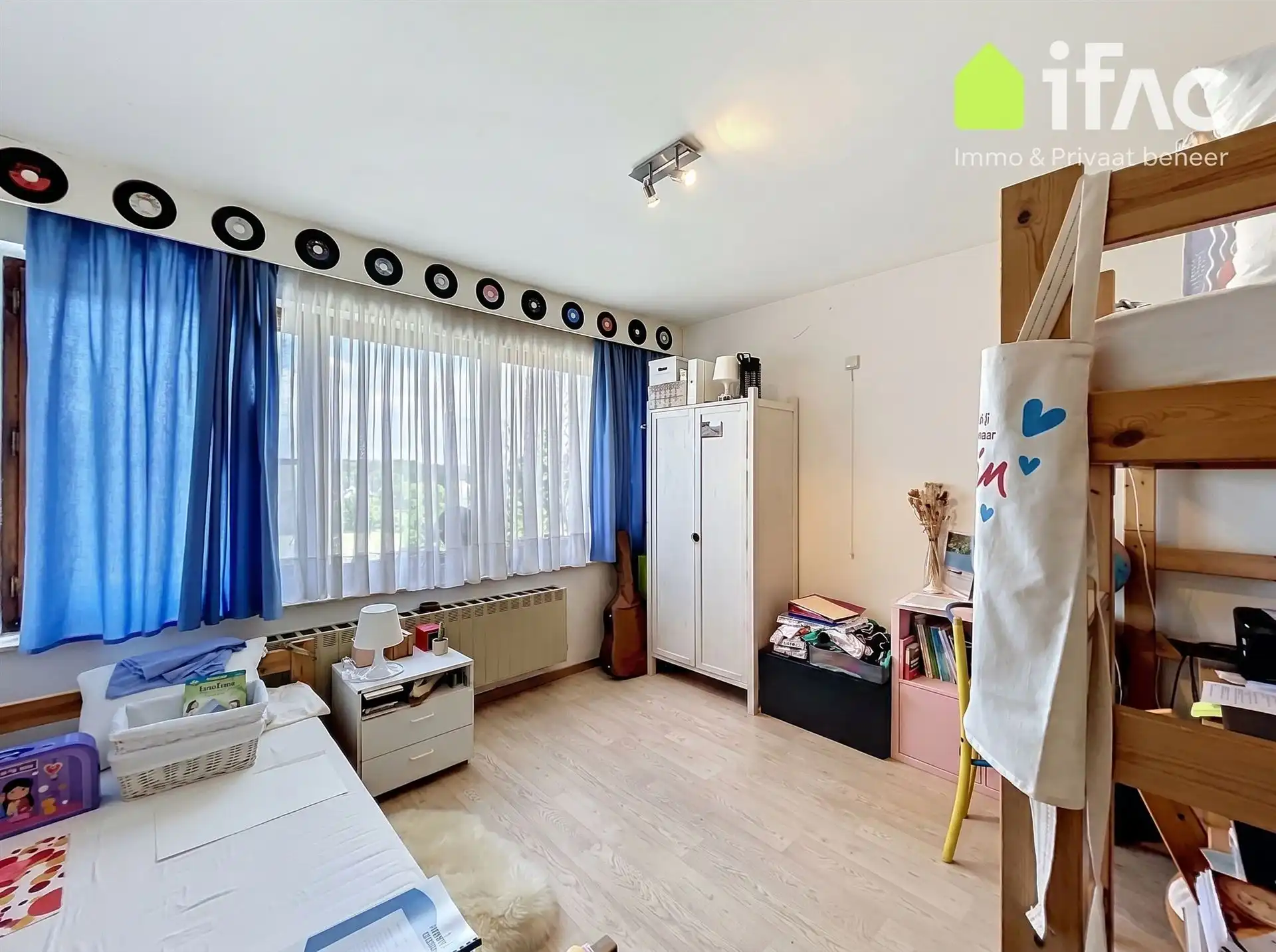 Gezellig 2 slaapkamer appartement foto 4