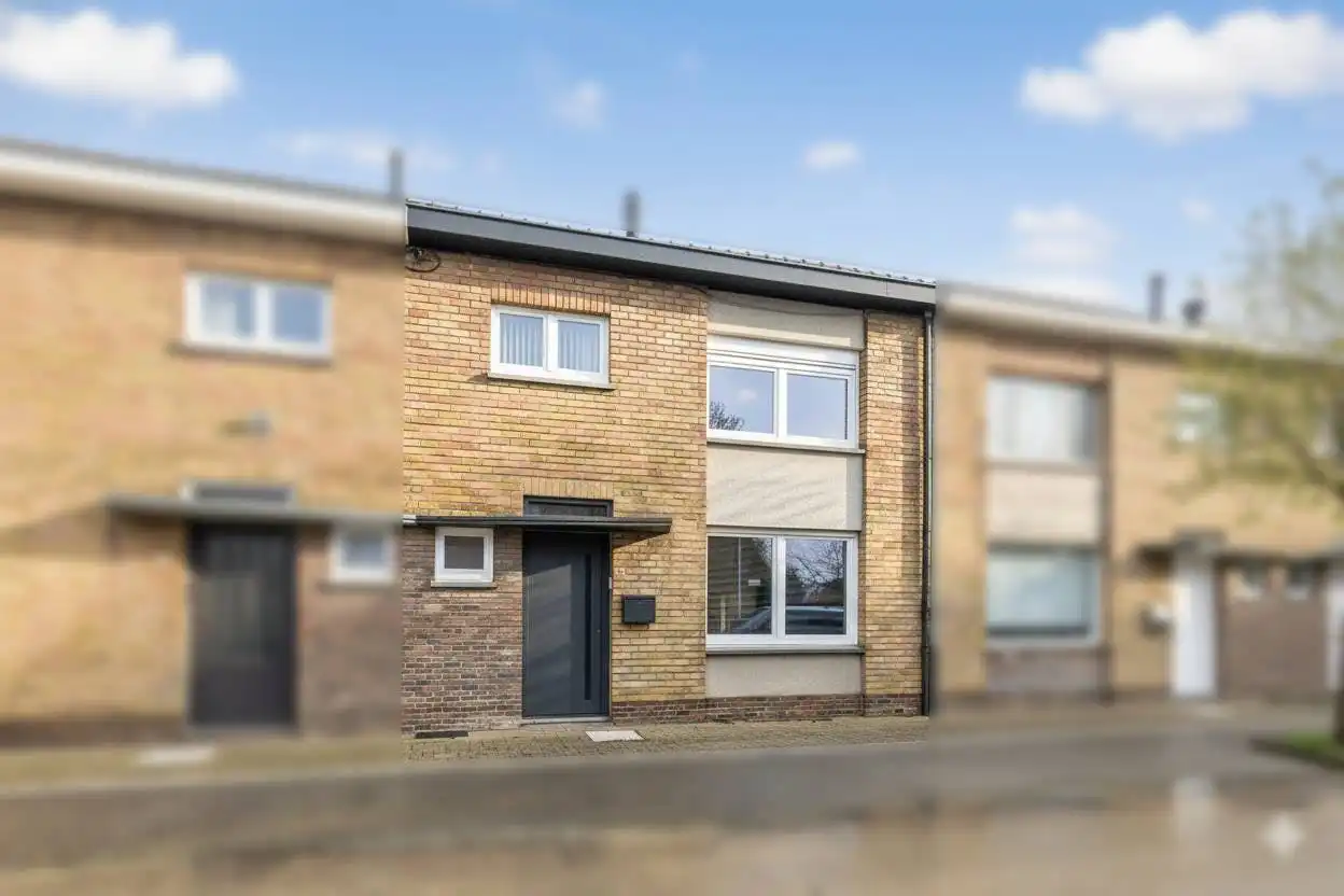 Prachtige moderne woning met hoogwaardige afwerking en  tuin foto 18