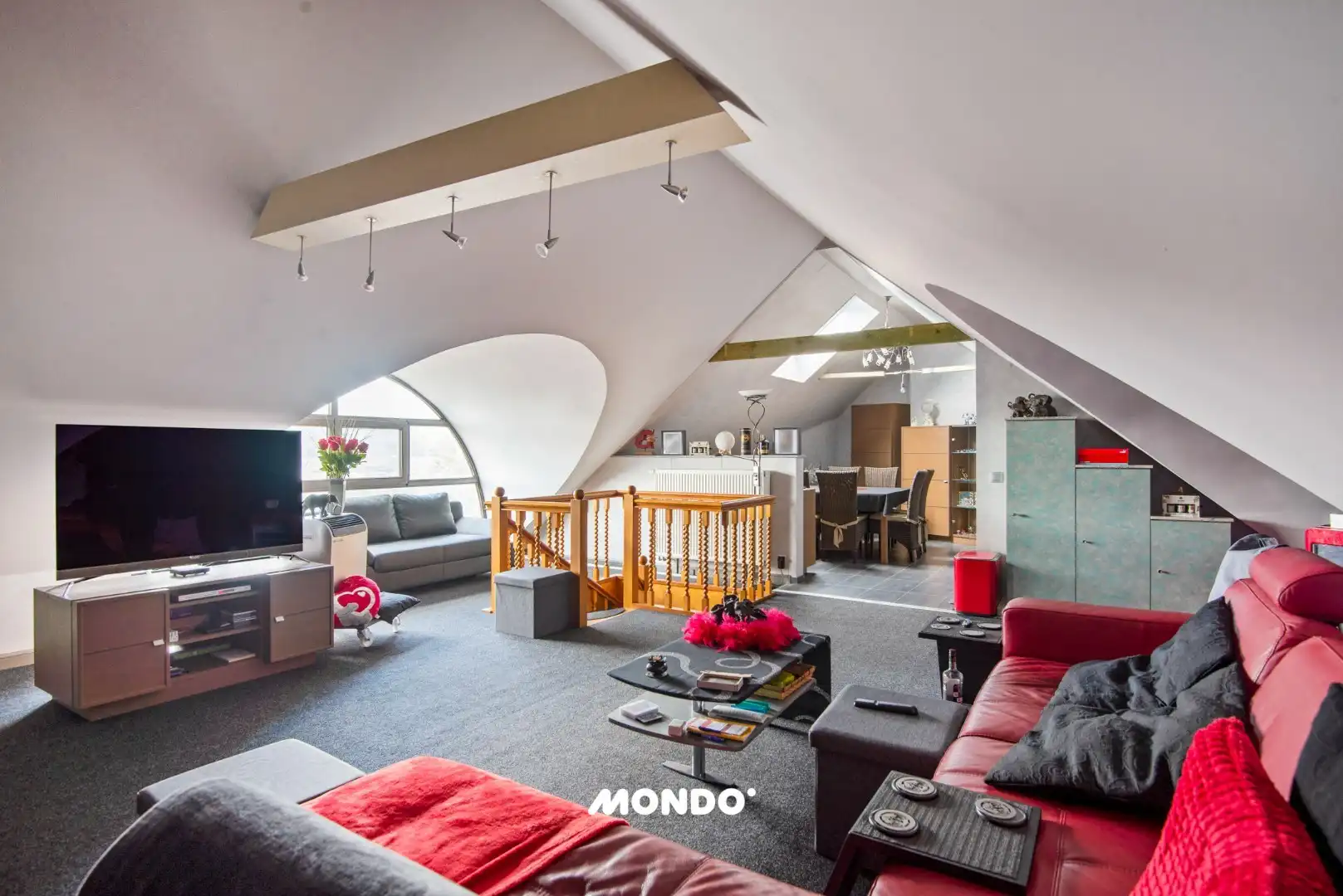 Multifunctioneel gebouw met woonst en commerciële mogelijkheden te Ruisbroek! foto 20