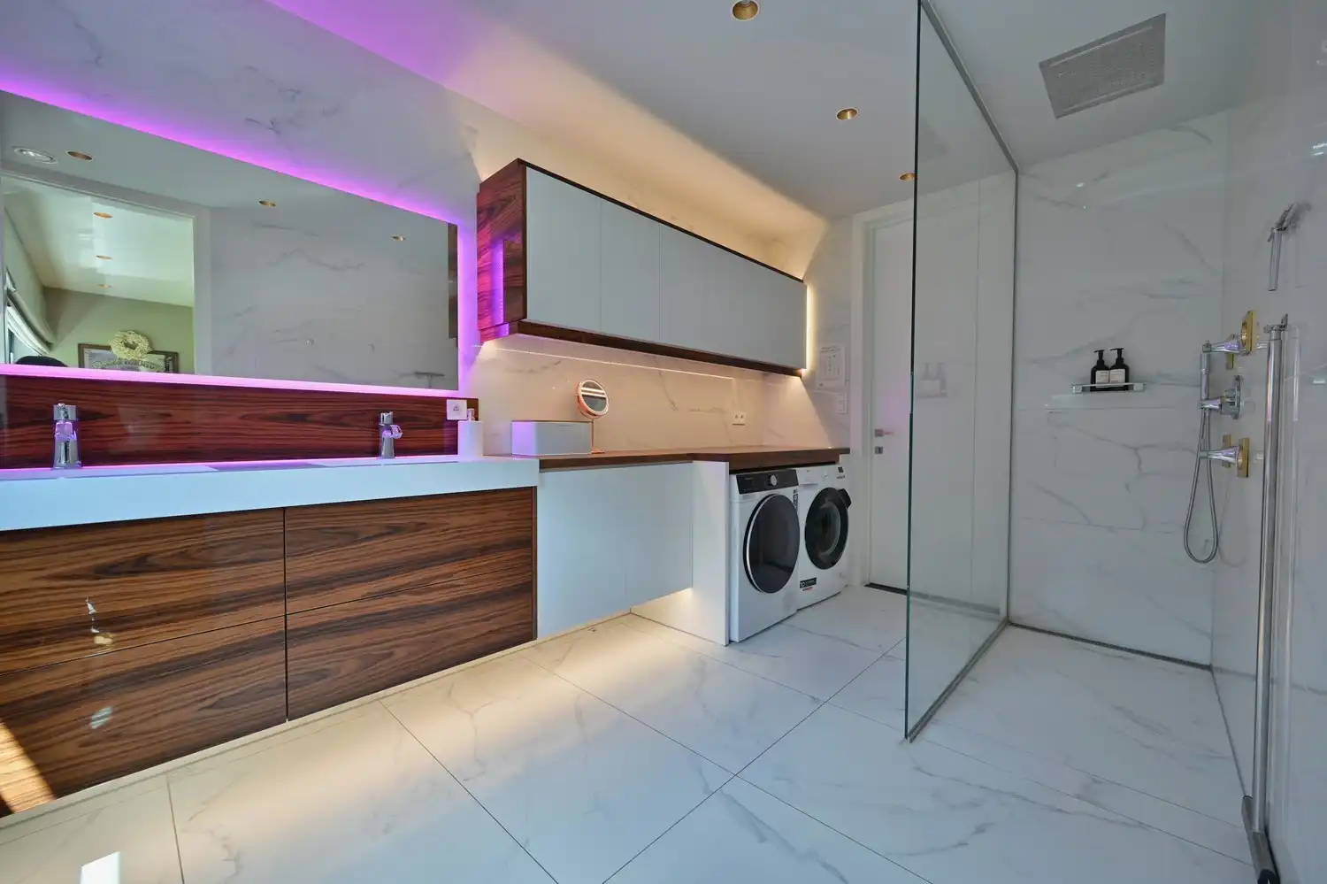 Exclusieve kantoorvilla met zwembad & poolhouse foto 32