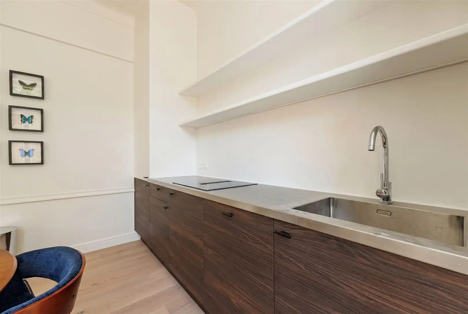 Gerenoveerd 2-slaapkamer appartement foto 6