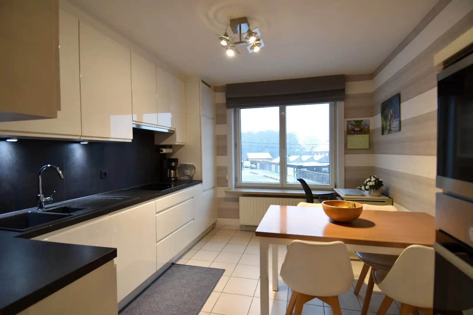 Opslagruimte (175 m²) met bovenliggende woning te koop in Kuurne foto 2