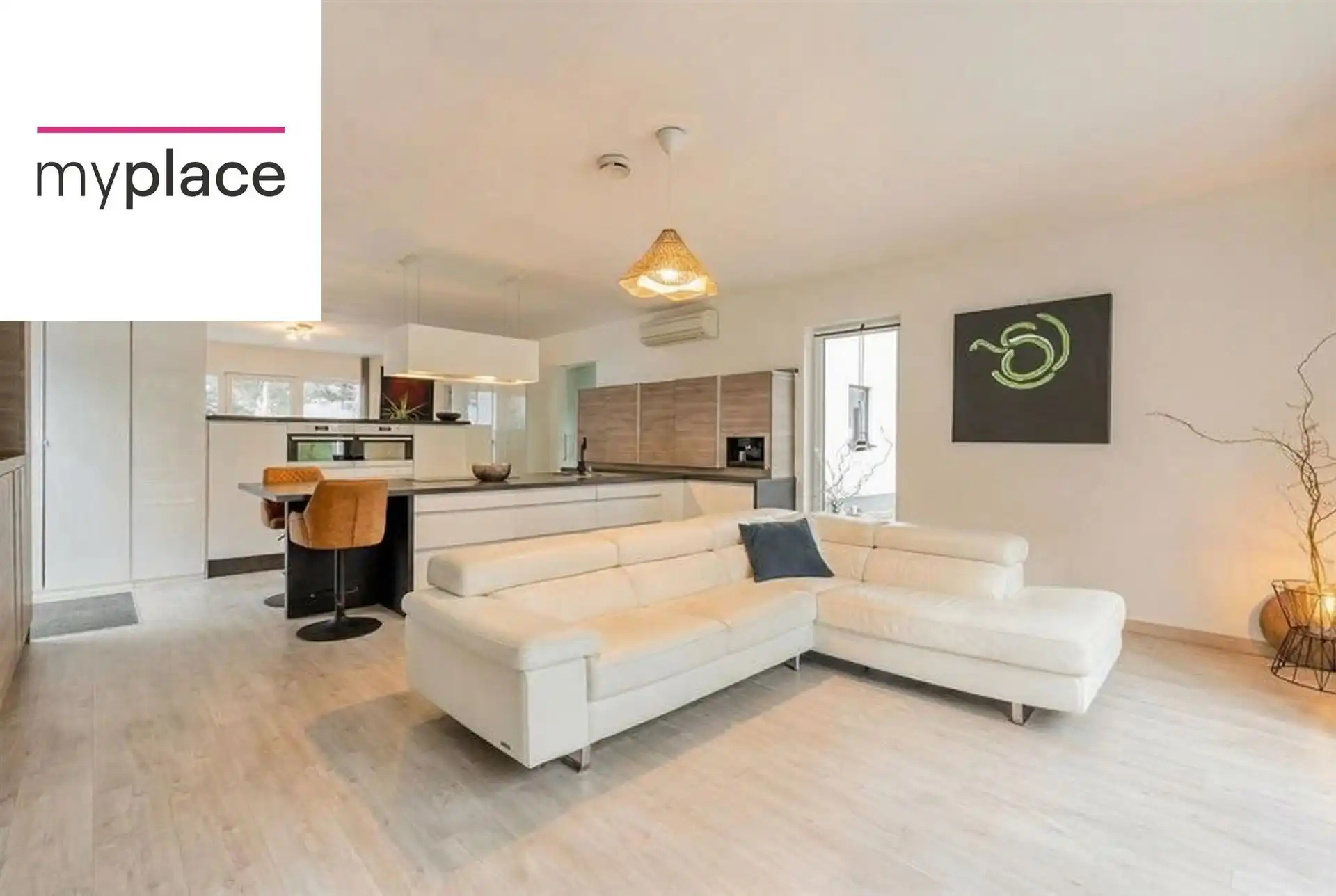 Unieke villa met uitzonderlijk potentieel op toplocatie! foto 2