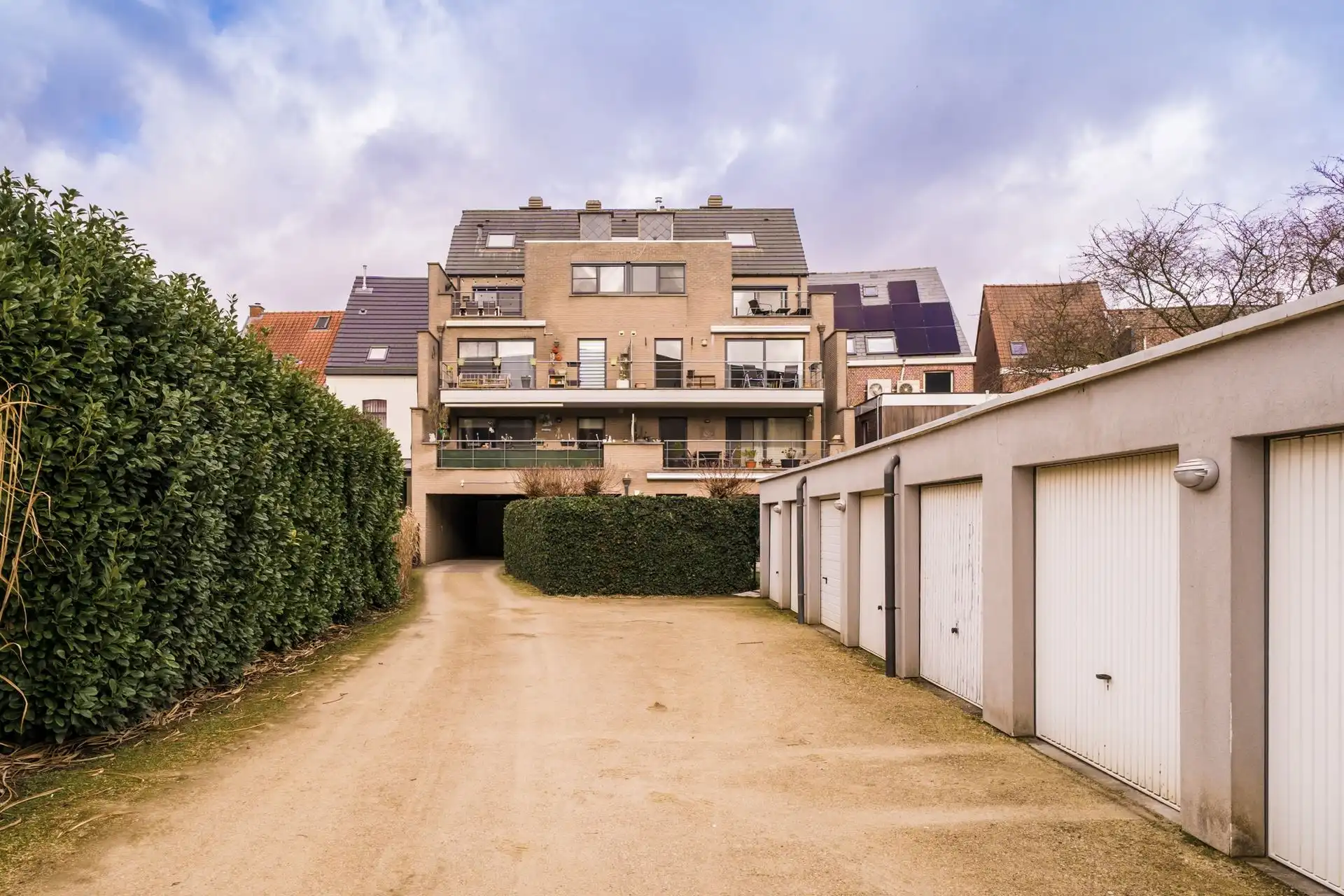 Ruim dakappartement met 2 terrassen en garage (+ € 29.000) foto 32