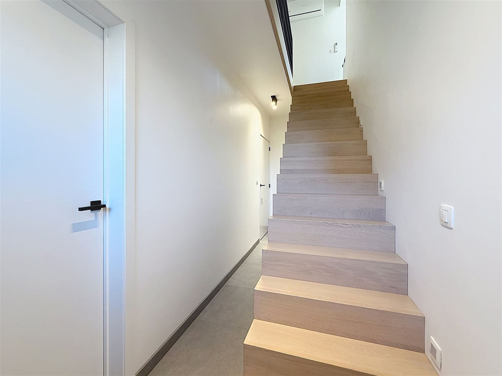 Moderne woning, 3/4 slpks, tuin, carport, 5a 83ca foto 18