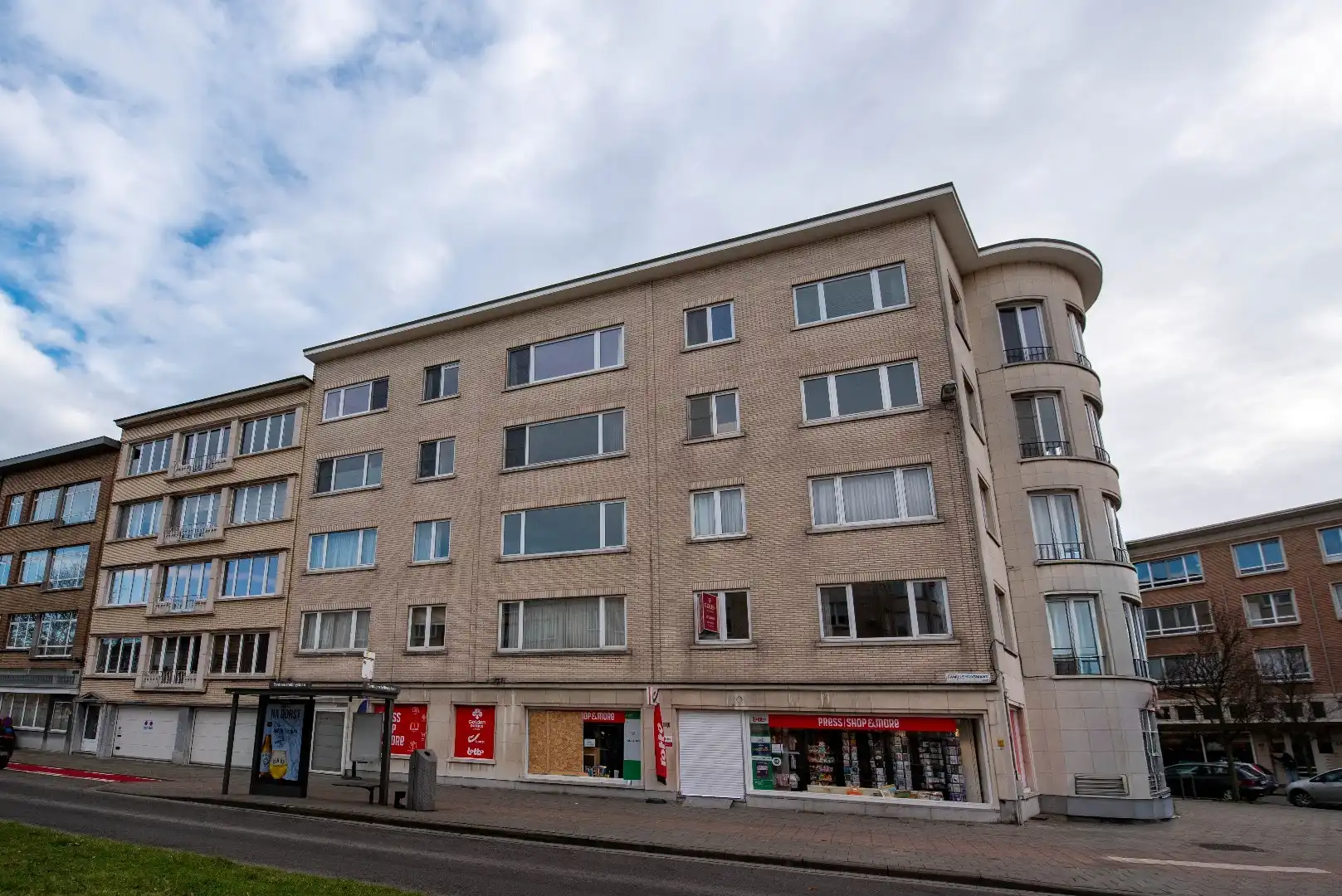 Coole retro flat in tentoonstellingswijk  foto 19