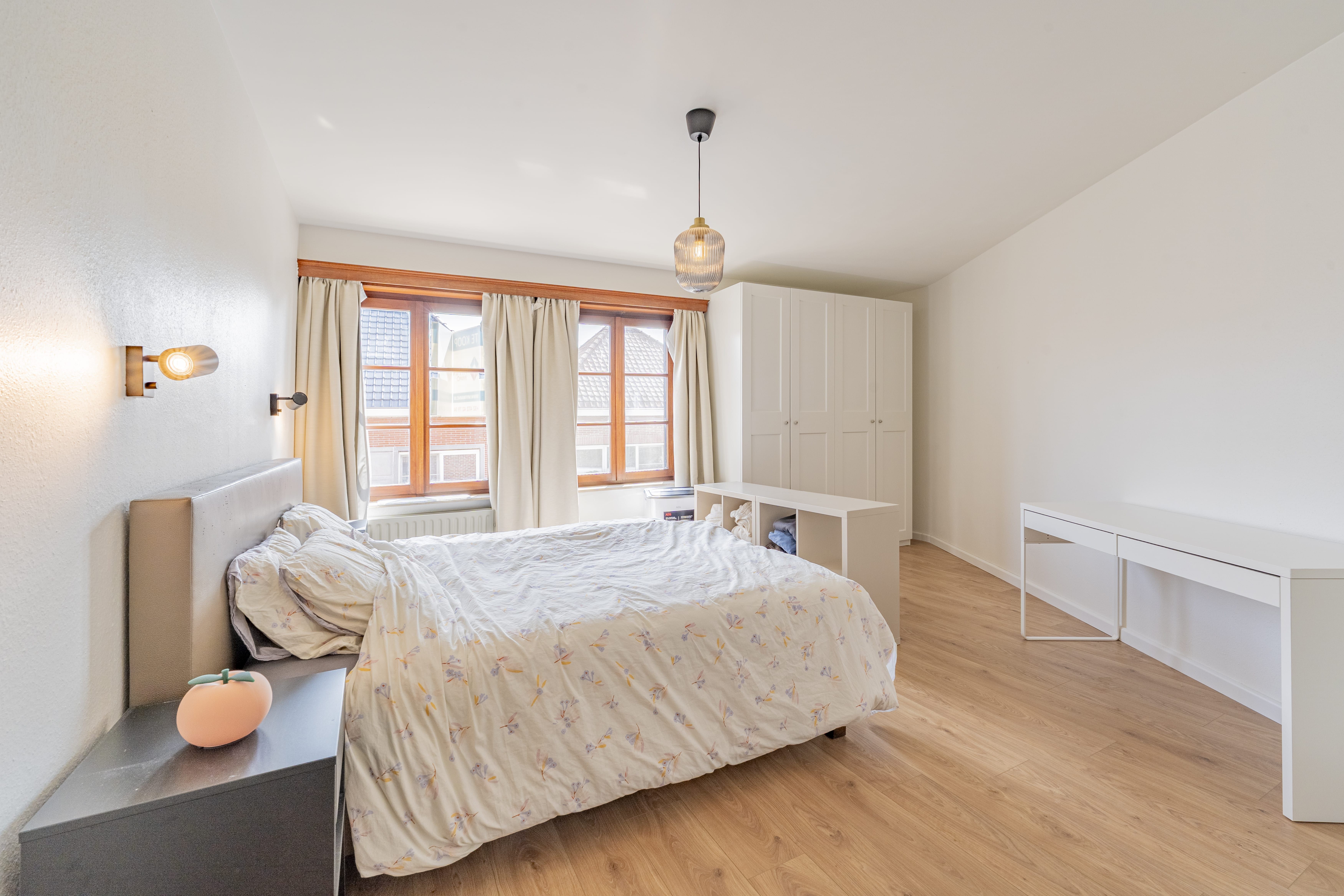 Gerenoveerd 3 slaapkamerappartement in het centrum van Knesselare foto 10
