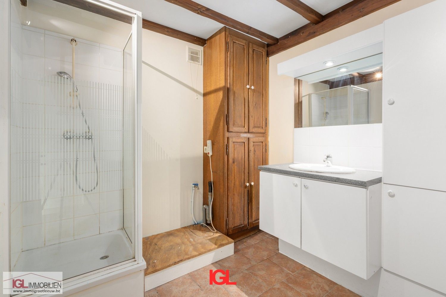 Opbrengsteigendom met twee appartementen foto 11