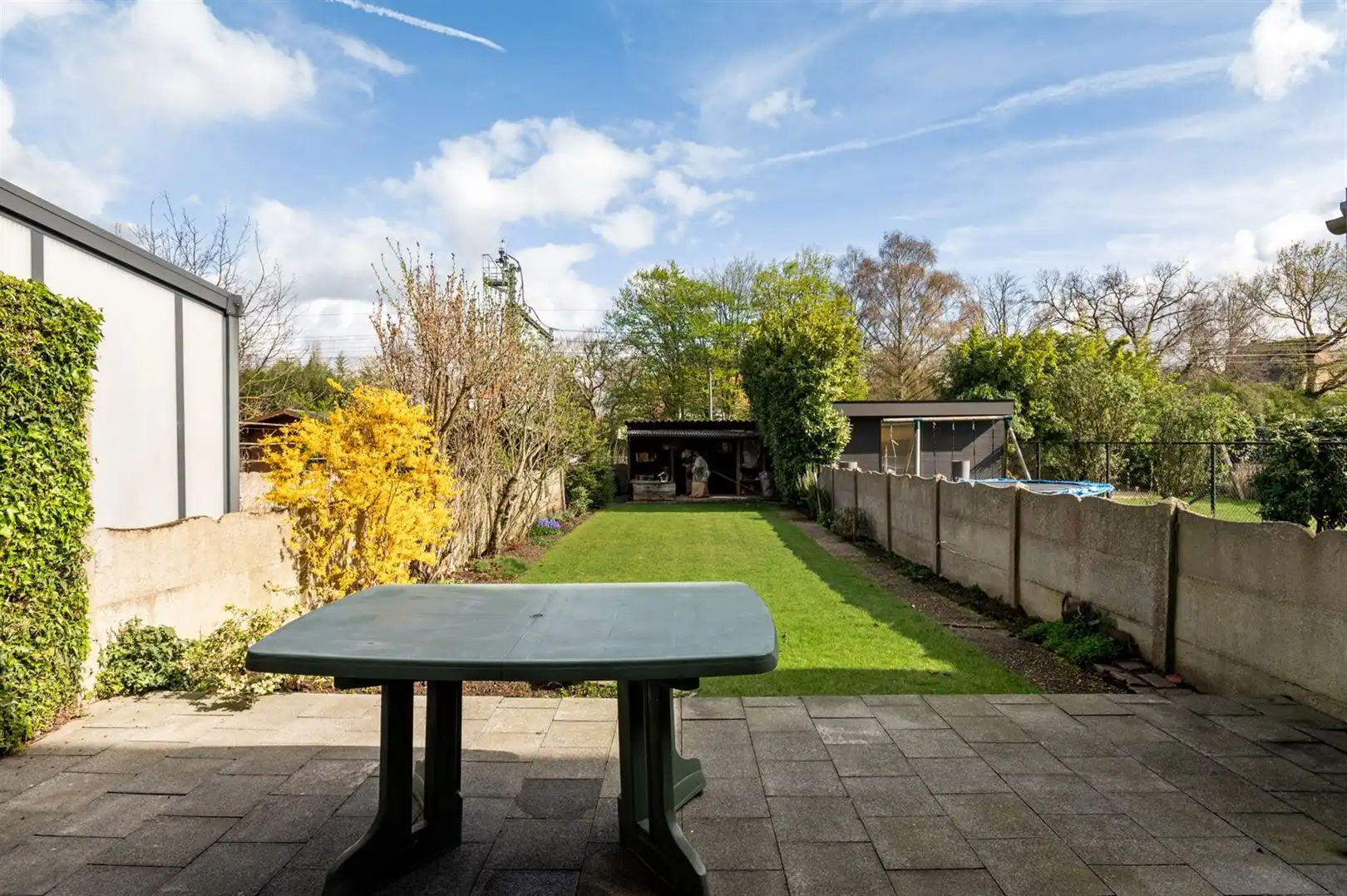 Centraal gelegen bel-étagewoning nabij station. foto 4