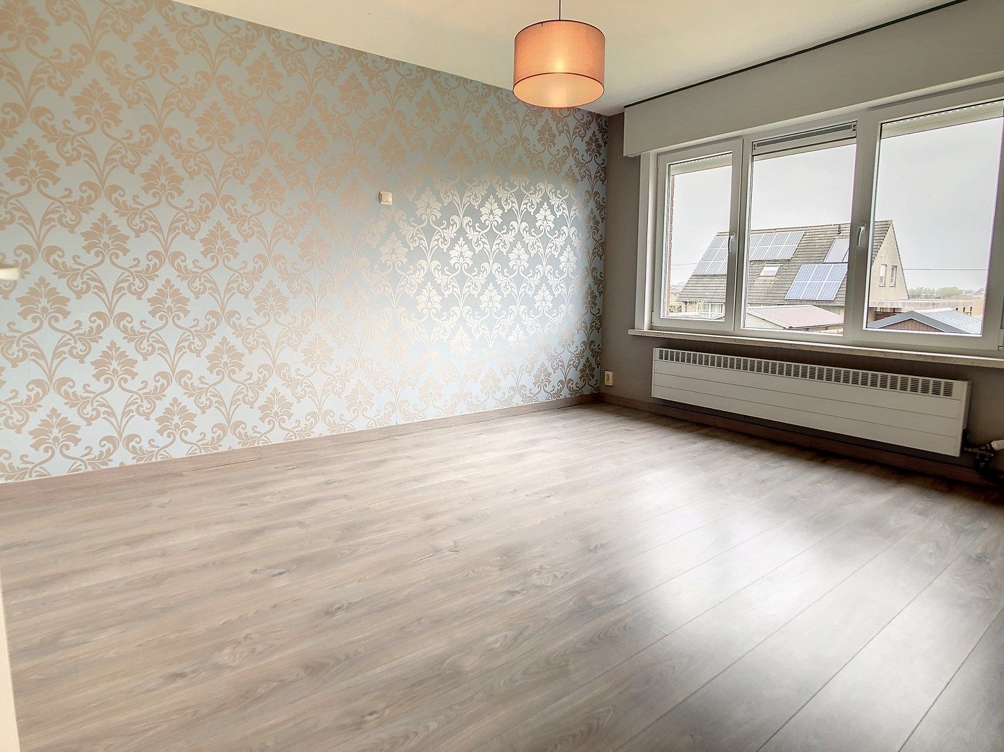 Half-open woning met 3 slaapkamers en tuin in het centrum van Staden foto 4