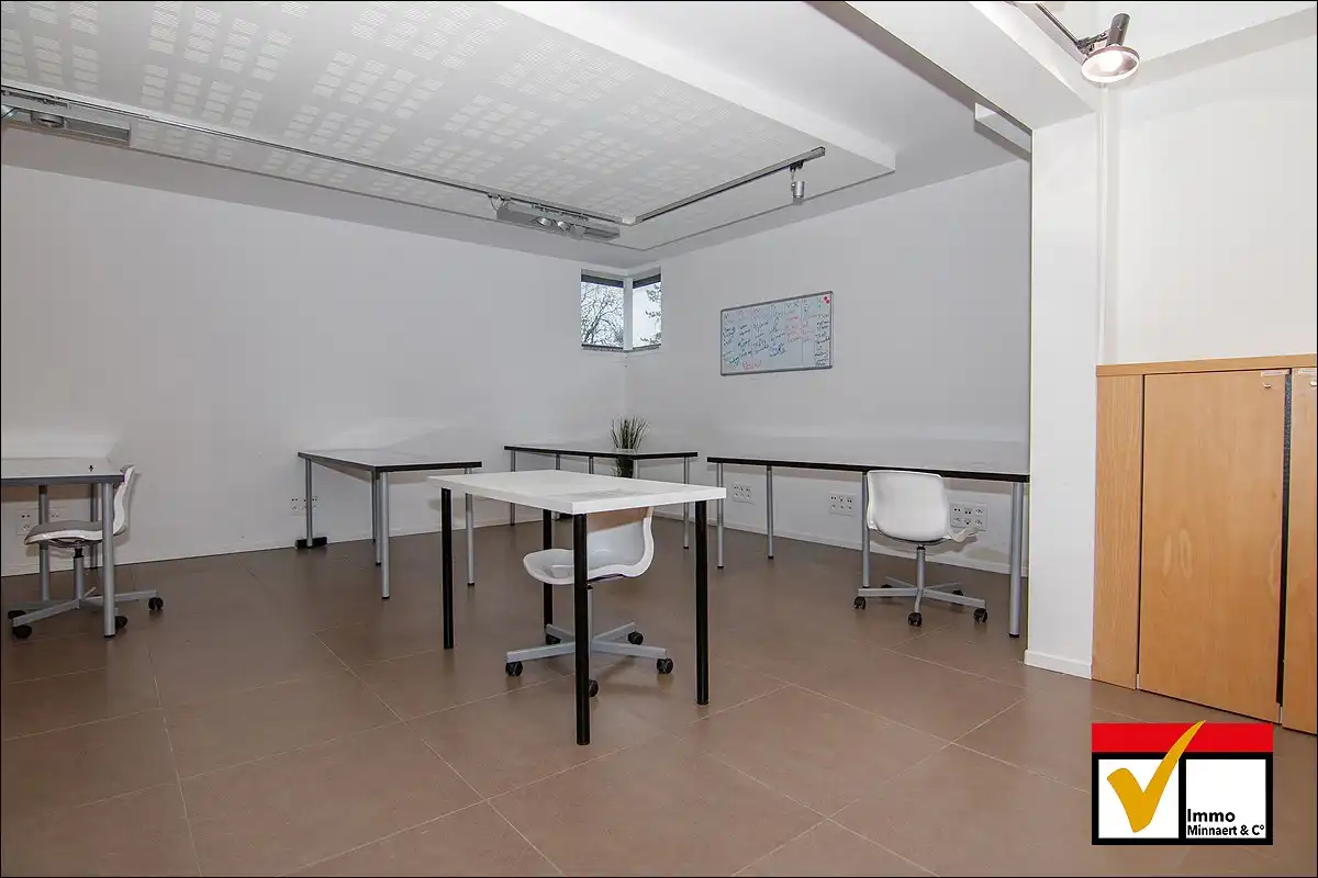 Sint-Truidersteenweg 14 , 3500 Hasselt. Praktijk, kantoorruimte aan de rand van de Groene Boulevard Hasselt foto 8