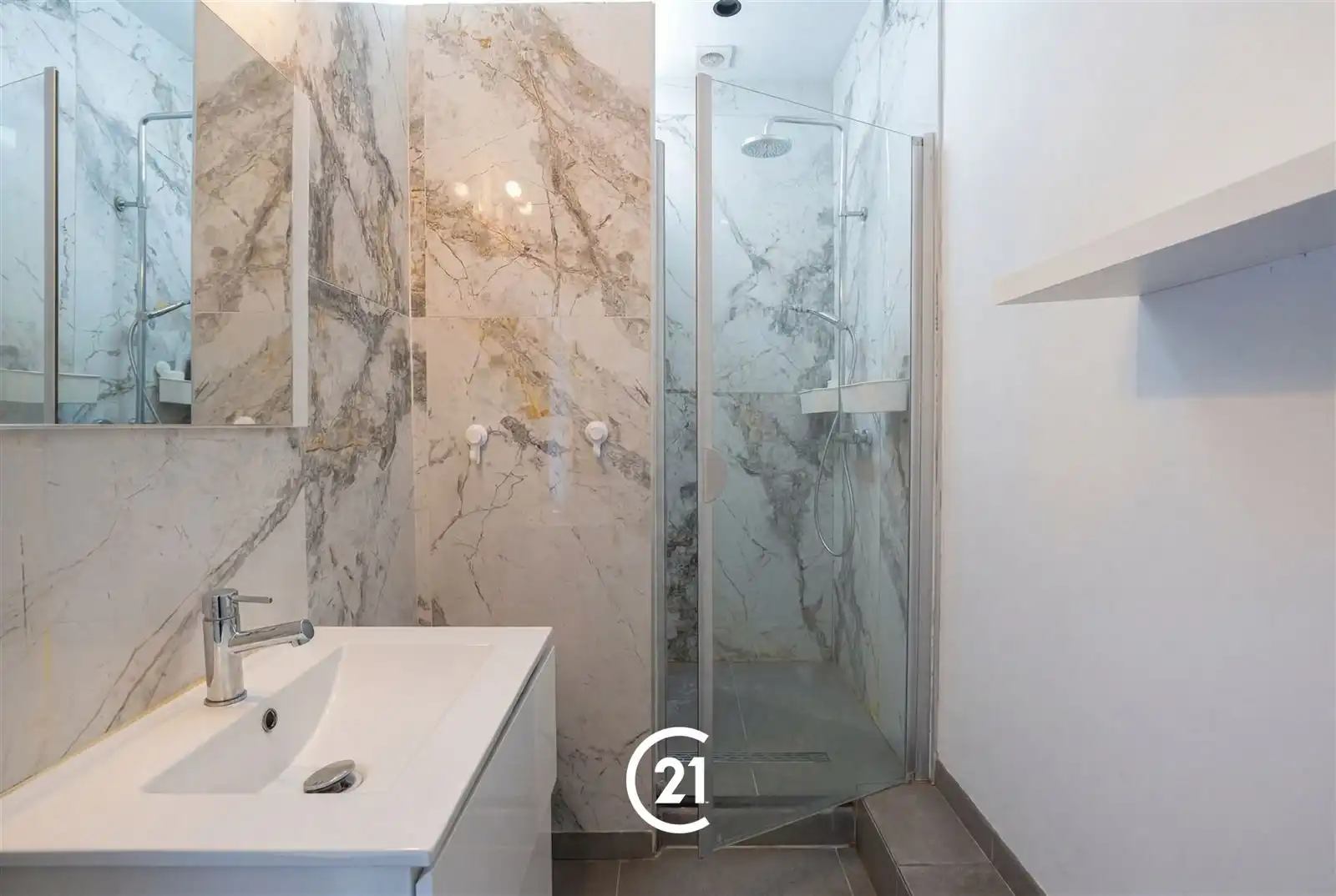 Instapklare woning met 3 ruime slaapkamers foto 9