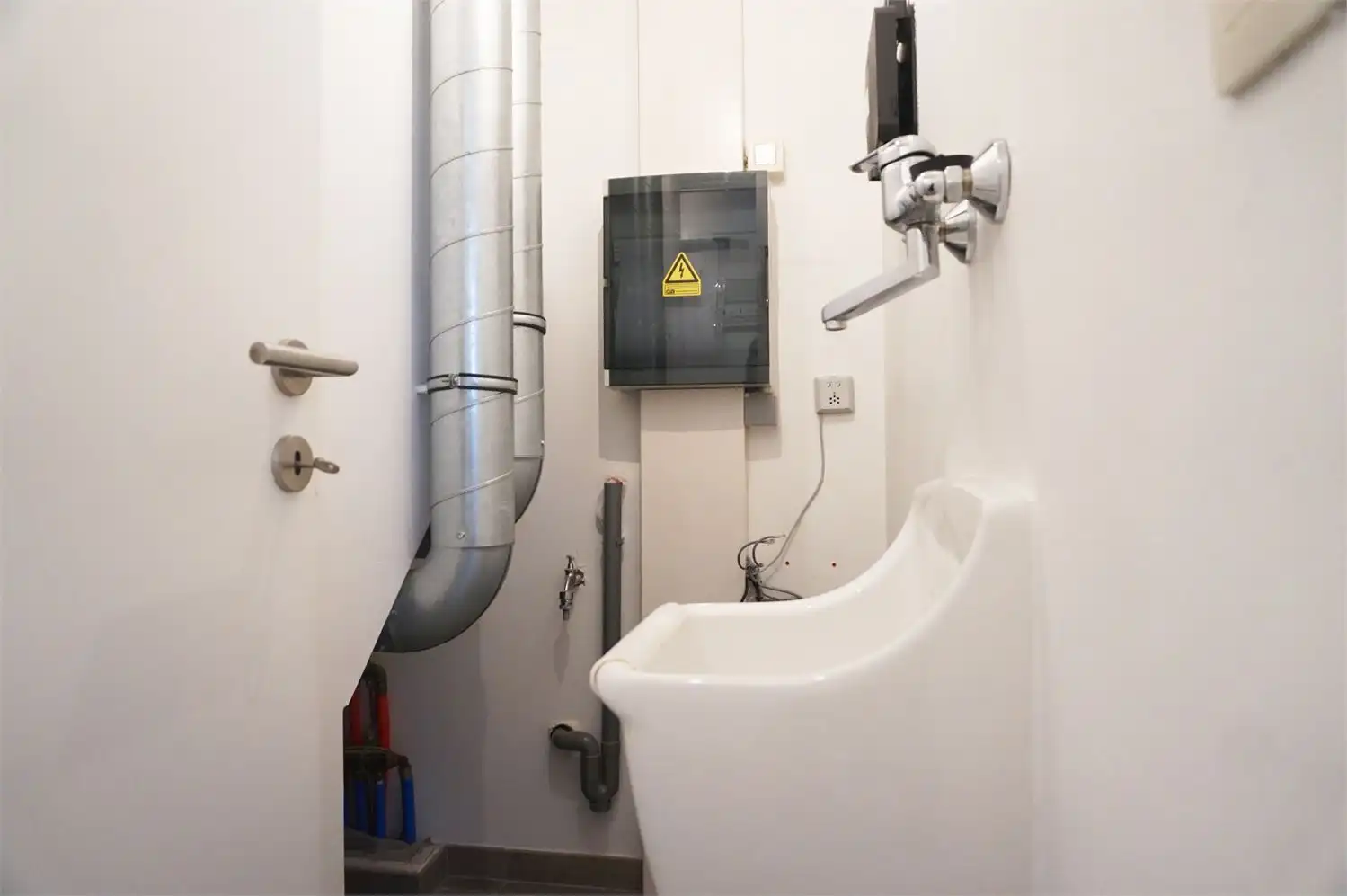 Duplex appartement met terras, 2 slaapkamers en dubbele autostaanplaats in centrum Paal foto 8