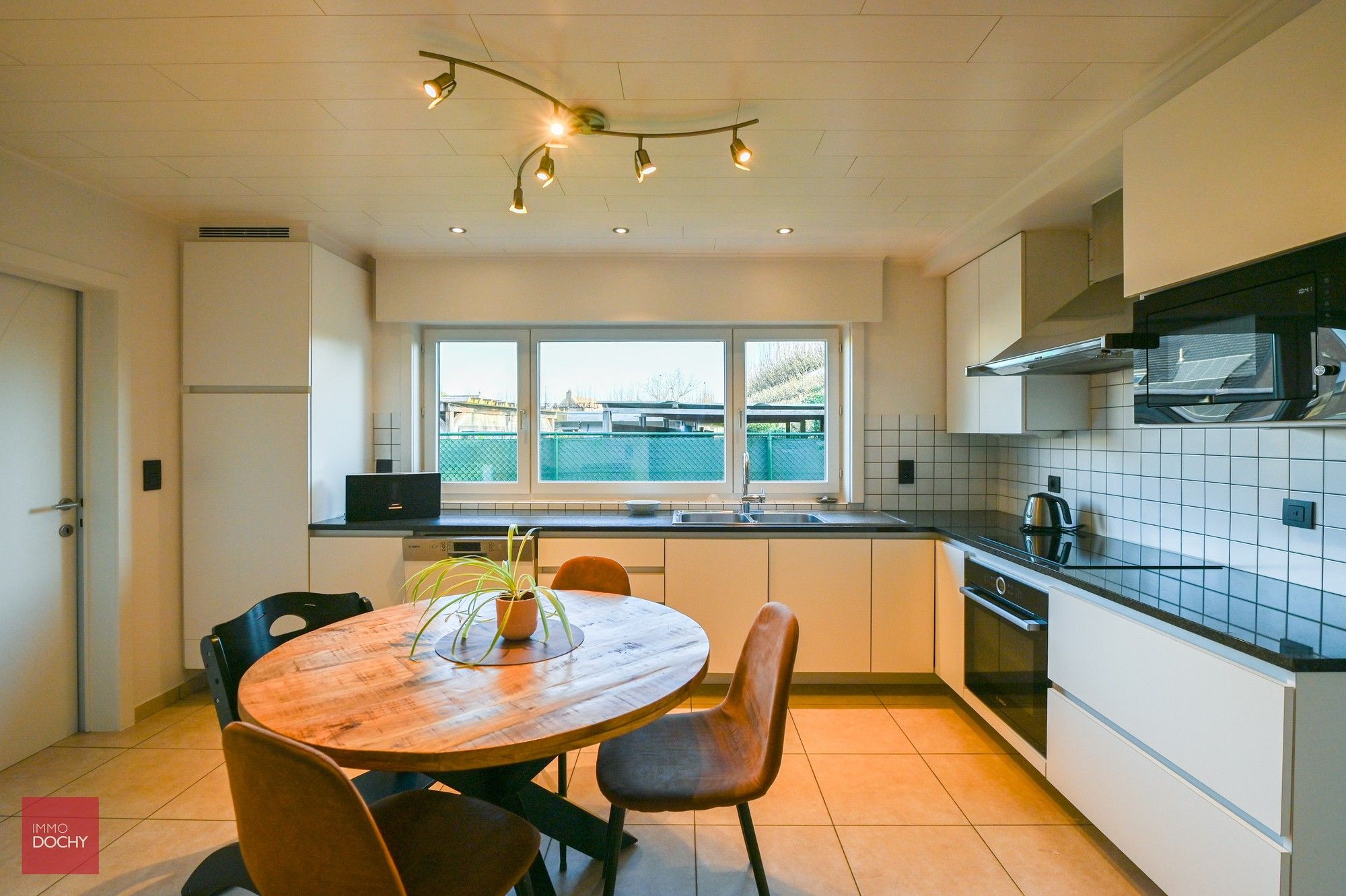 Goed onderhouden gelijkvloerse villa op einde doodlopende straat | Desselgem-Dries foto 8