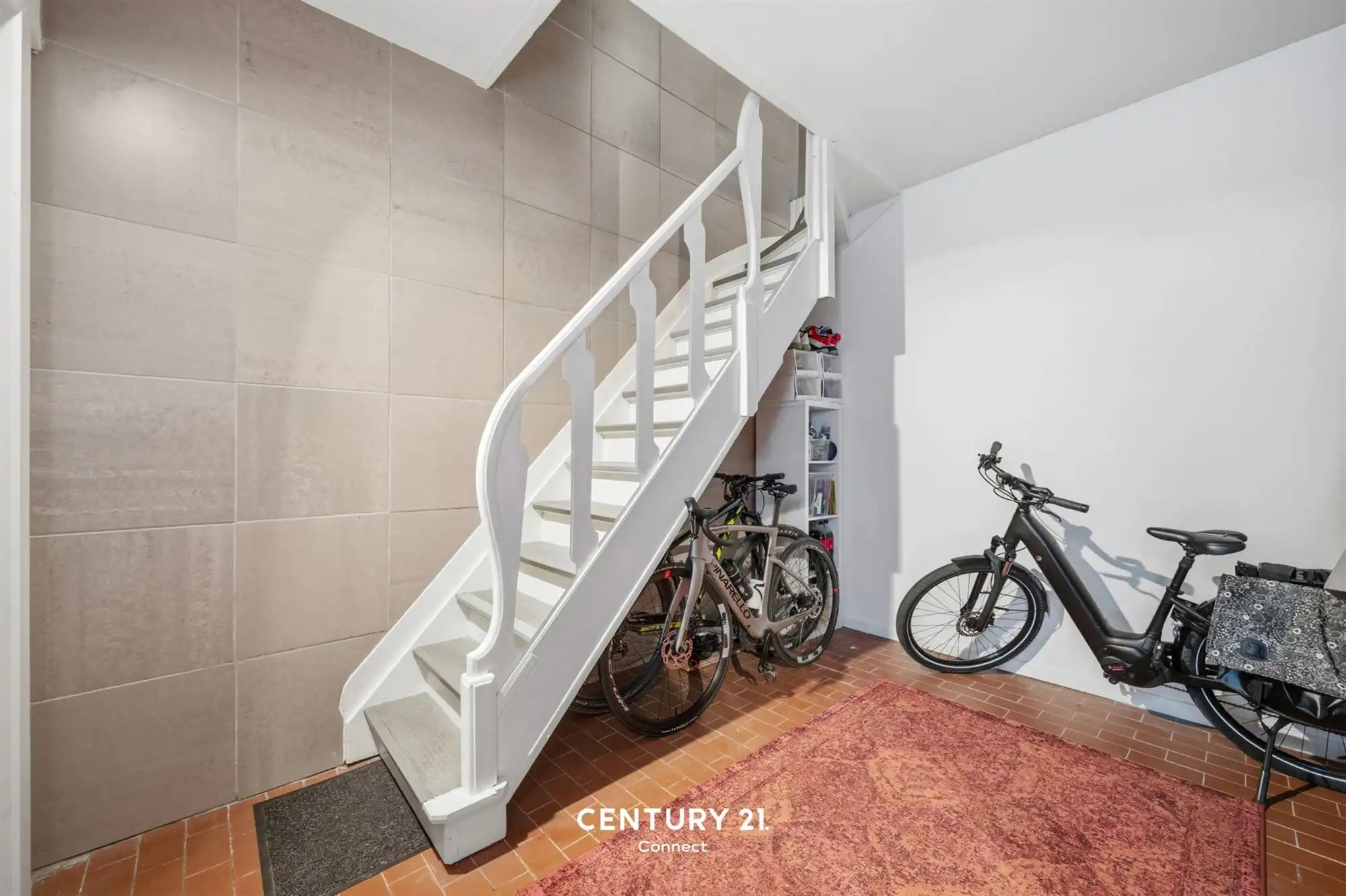 Instapklaar en lichtrijk appartement op top locatie! foto 3