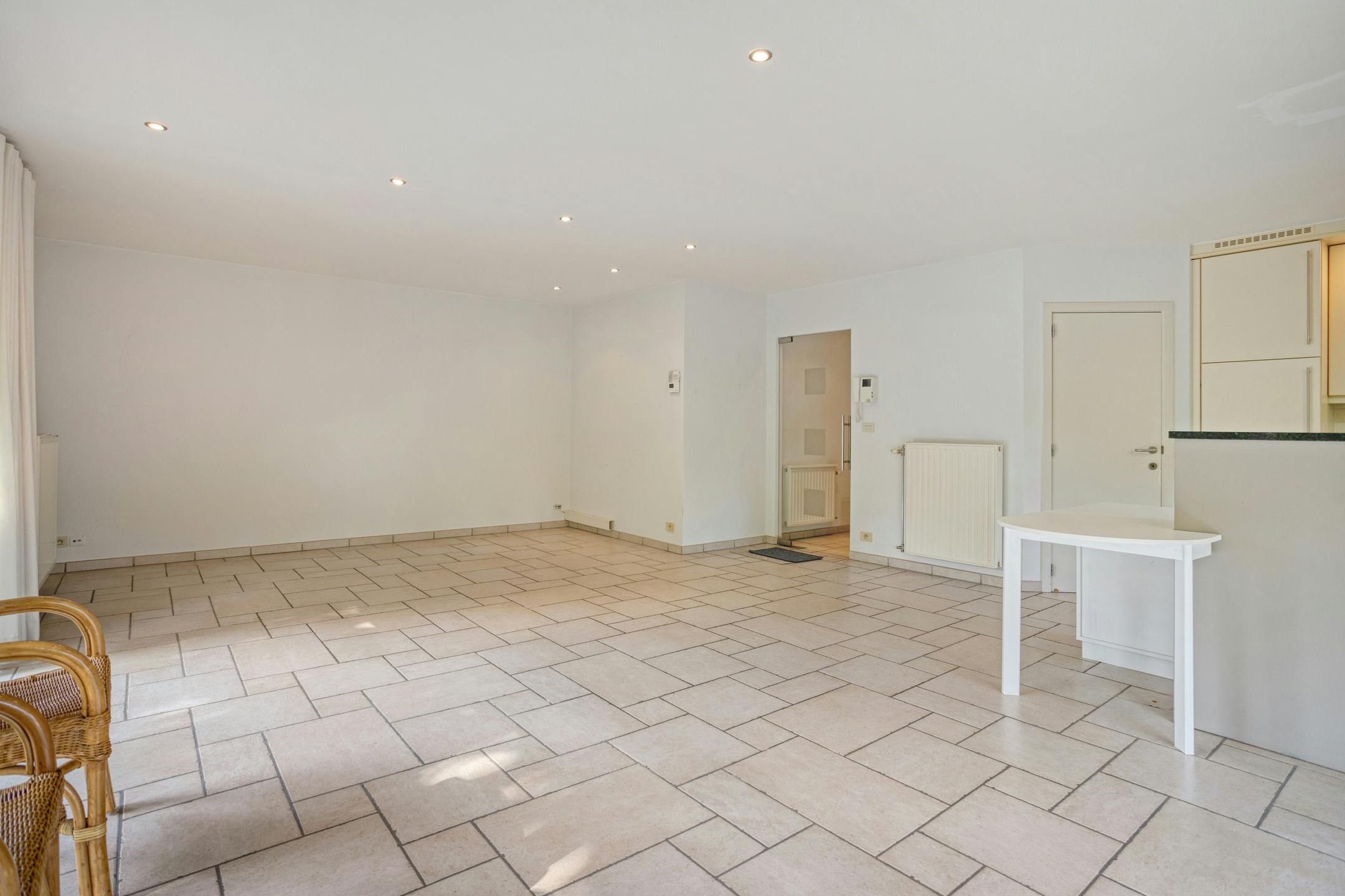  Instapklaar 2-slaapkamer appartement vlakbij het centrum van Roeselare! foto 5
