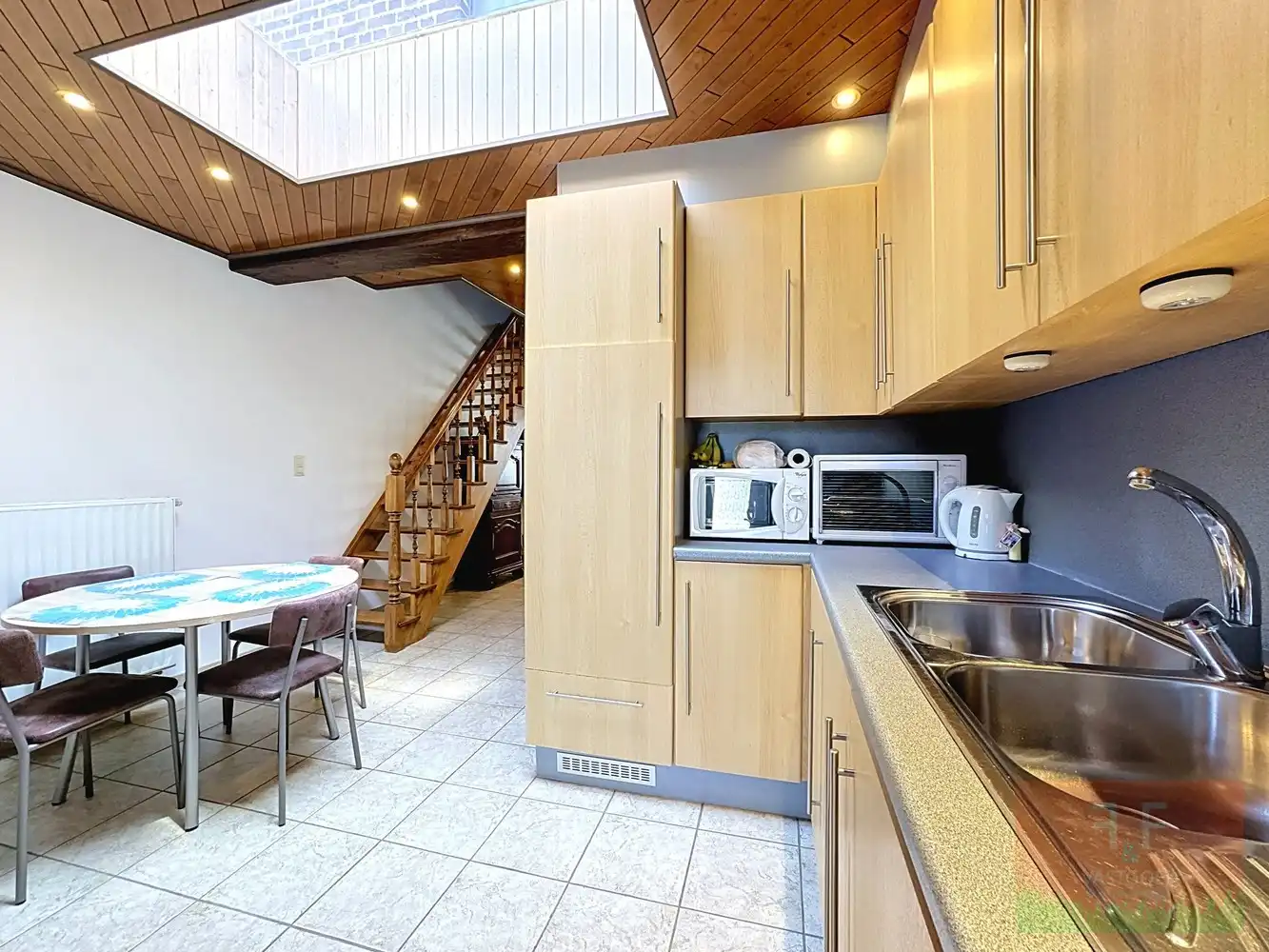 Instapklare energiezuinige gezinswoning met 3 slaapkamers en tuin te Sint-Lievens-Houtem foto 8