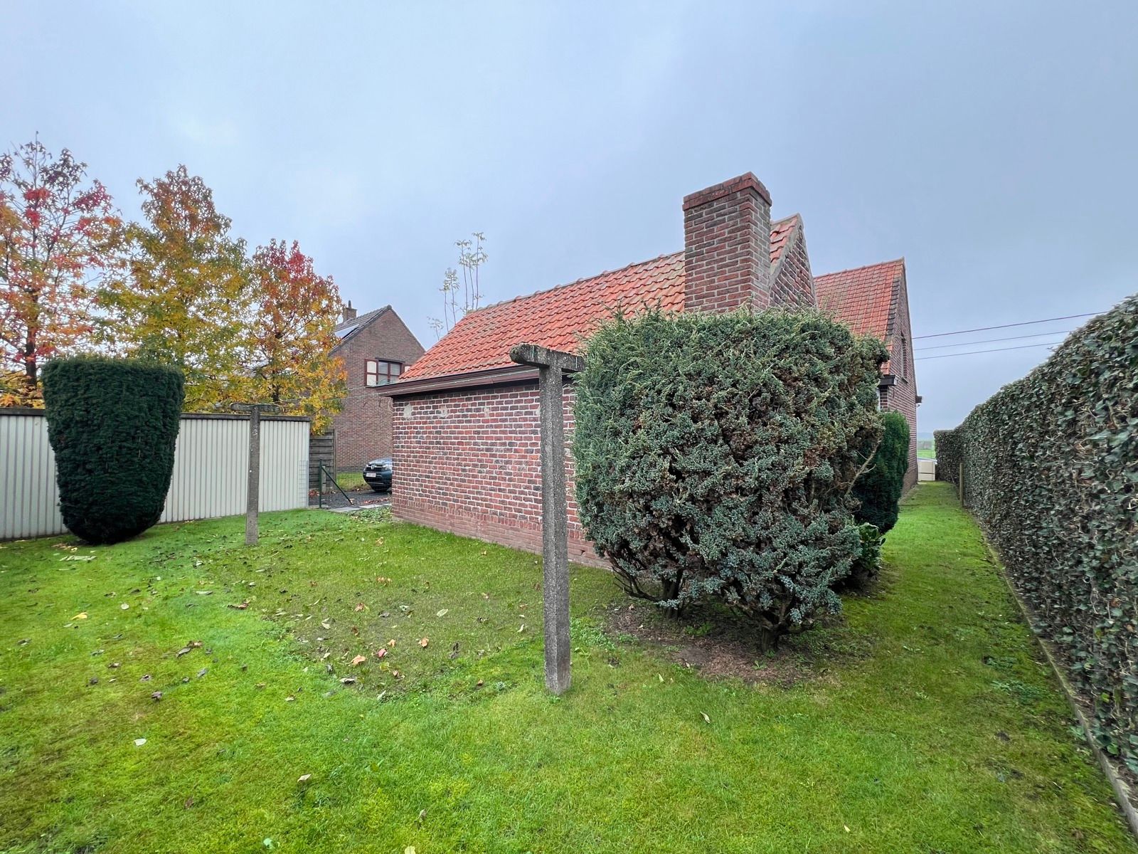 Vrijstaande woning met drie slaapkamers, tuin en garage foto 27