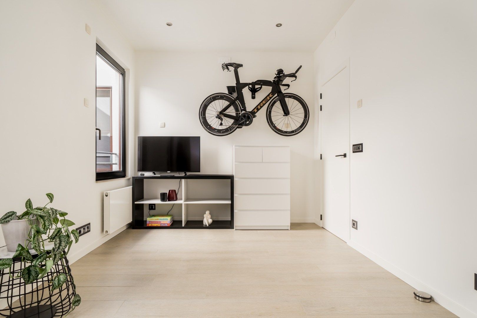 Stijlvol wonen in het hart van de Cadix-wijk foto 14