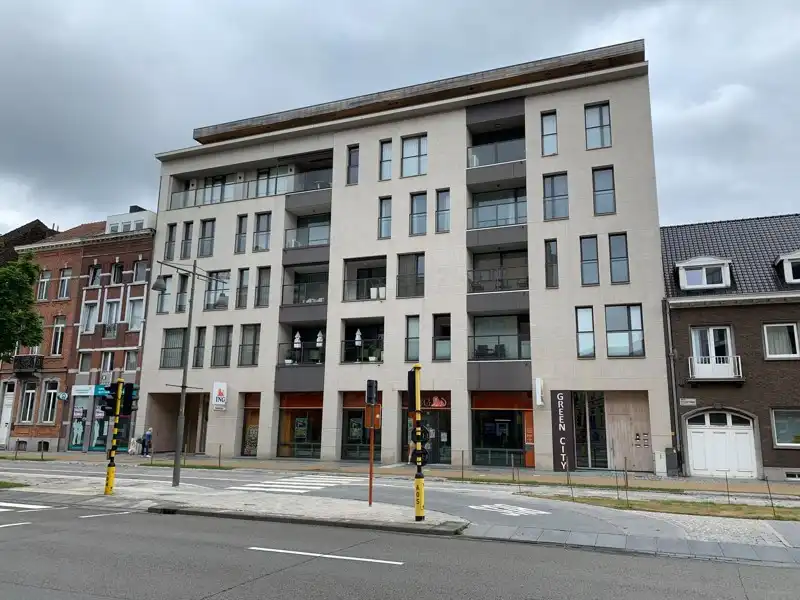 Instapklaar handelsgelijkvloers Te Huur en Te Koop foto 2