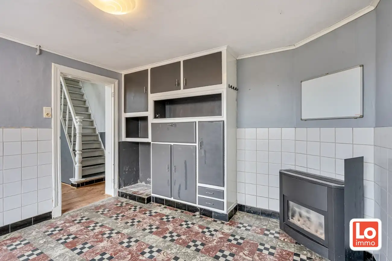 Leuke halfopen starterswoning met afzonderlijke garage en koertje op landelijke locatie in Mendonk. foto 7