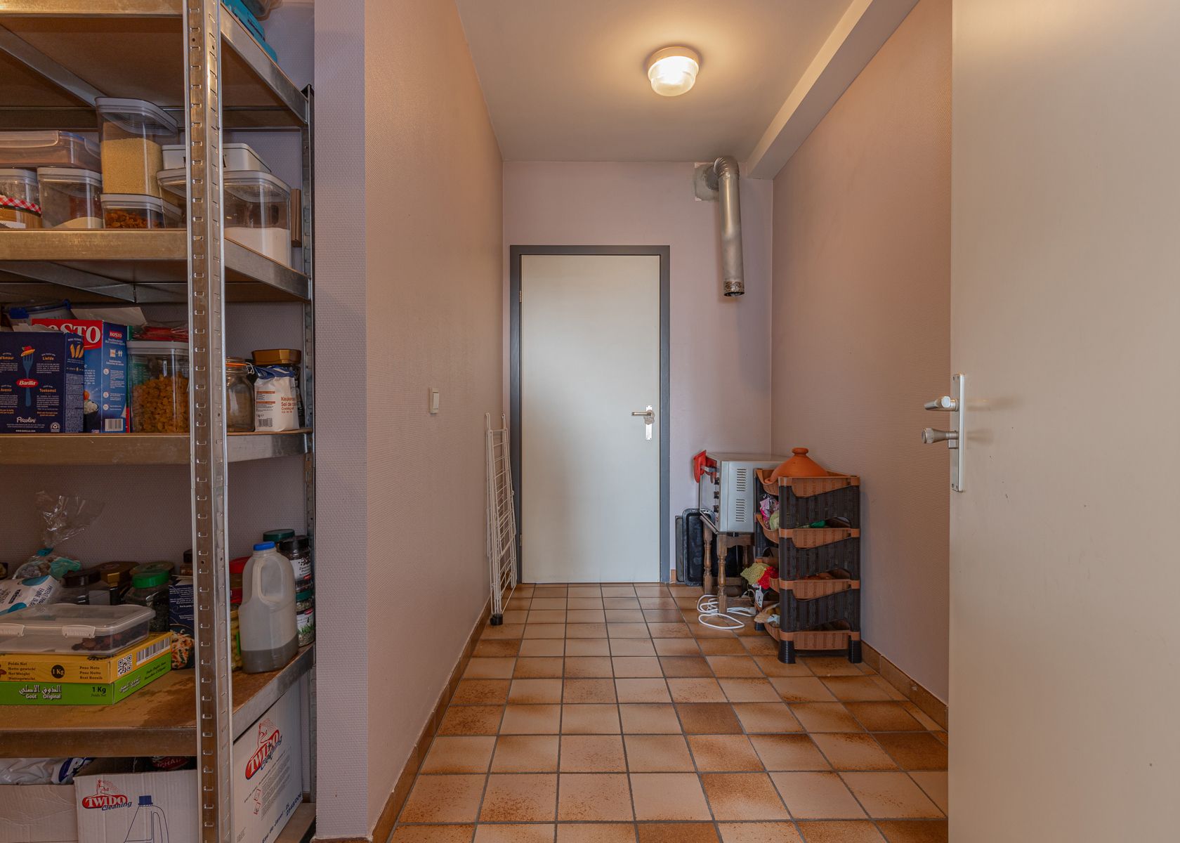 Polyvalent gebouw met appartement in hartje Malderen foto 17