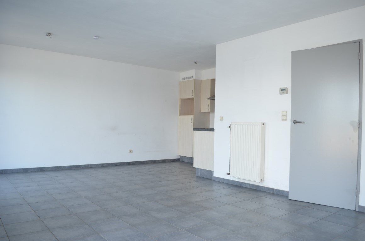 Appartement met twee slaapkamers en ruim terras foto 4