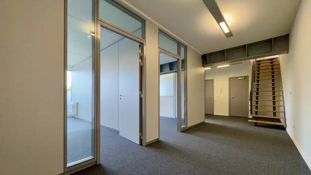 Duplexkantoor te huur in Dionysius KMO center in Sint-Denijs-Westrem foto 2