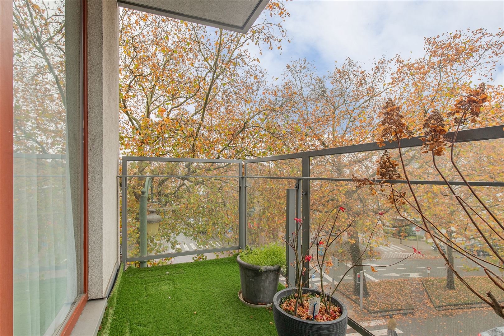 Instapklaar appartement met 1 SLP in Jette! foto 8