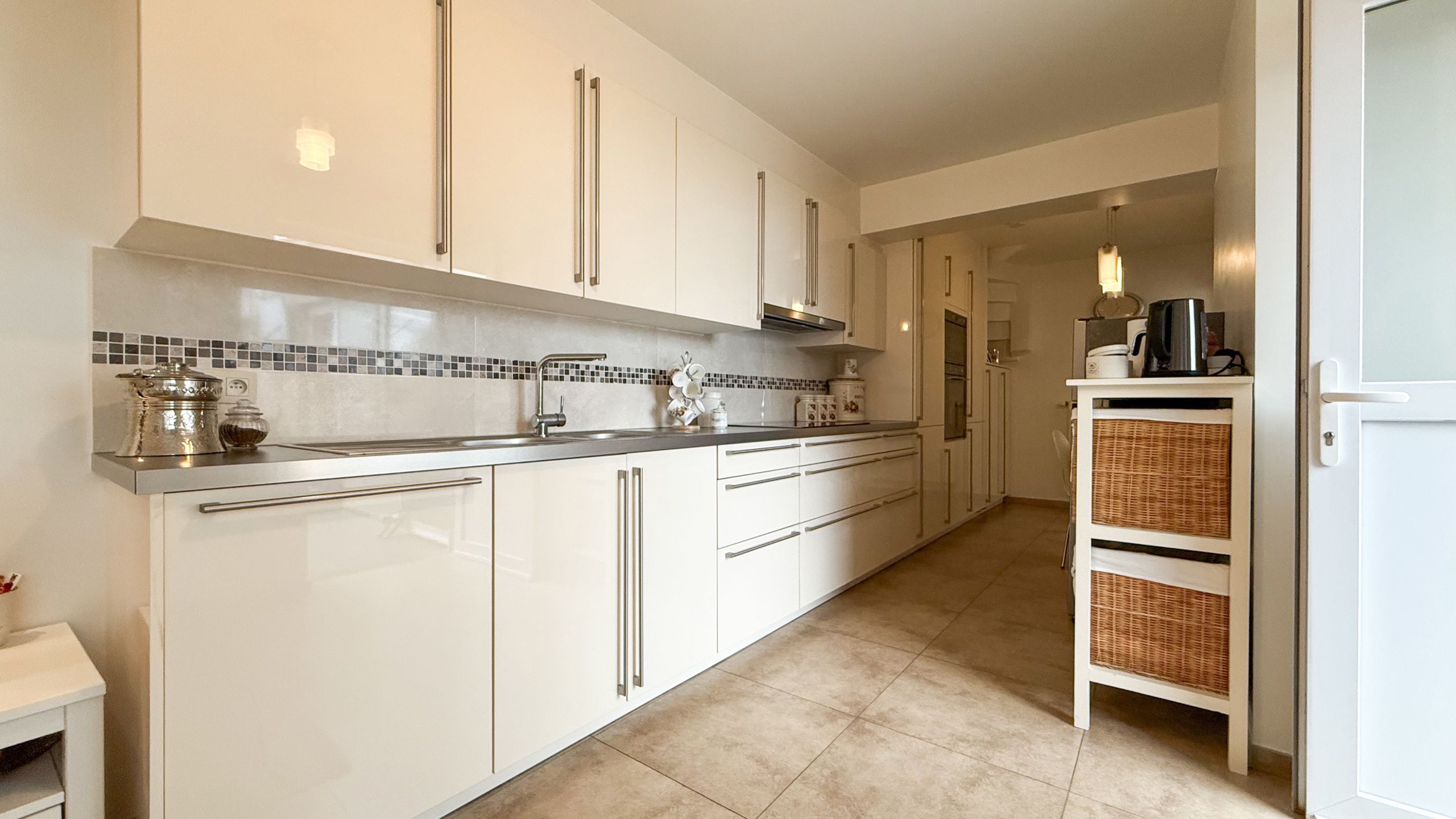 Instapklare woning met 4 slpks en veranda in Heusden EPC C! foto 11