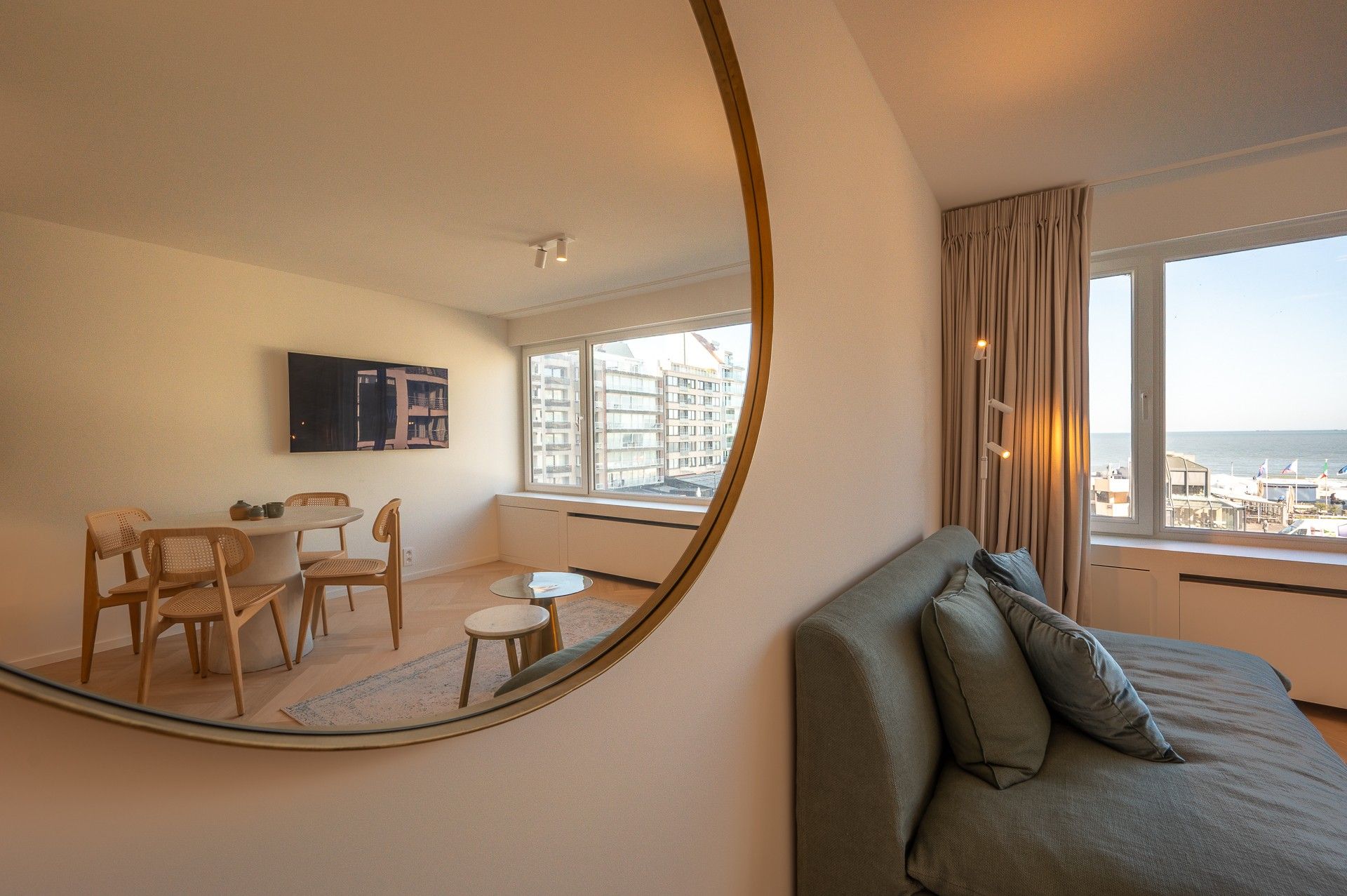 Unieke pied-à-terre met adembenemend zeezicht foto 10