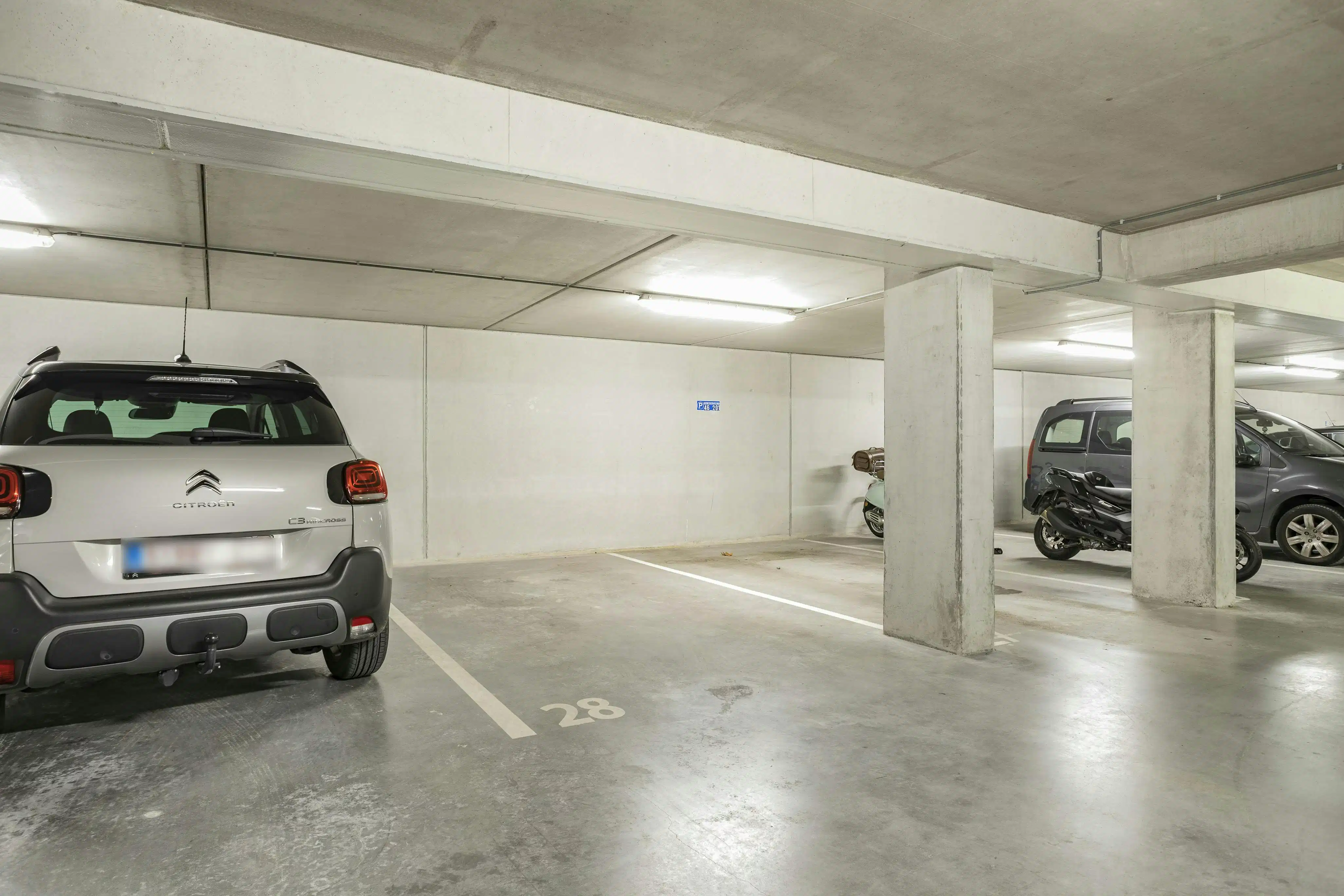 Appartement met 2 slaapkamers, terras en autostaanplaats te koop in Hoboken foto 14