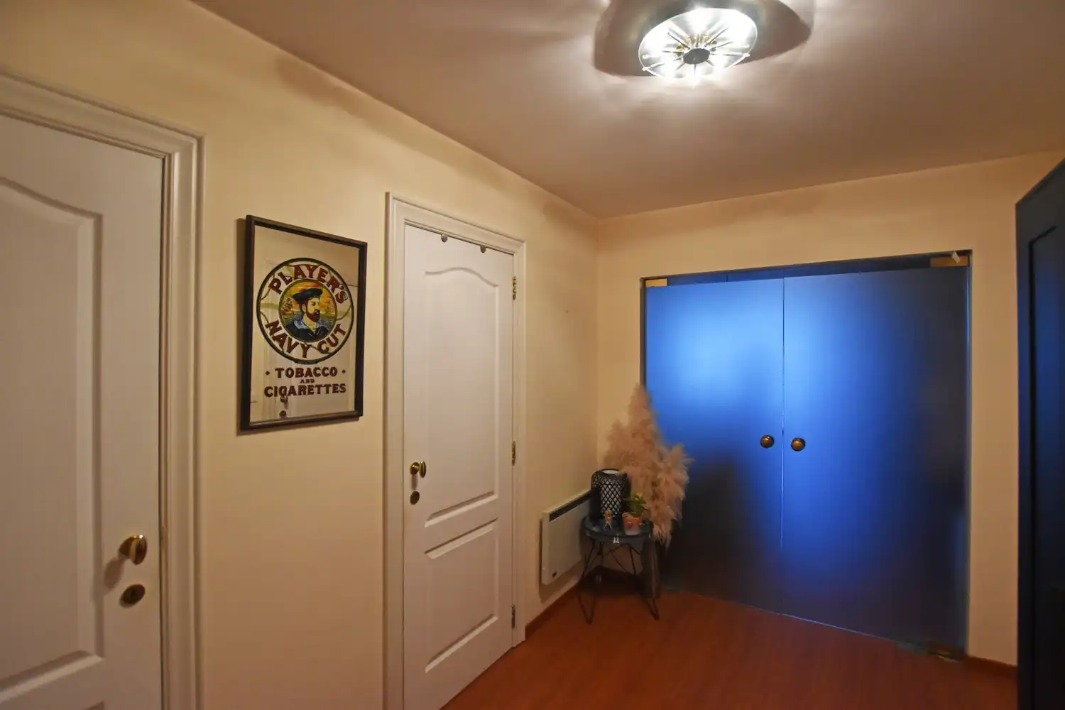 Verzorgd appartement met twee slaapkamers en terras te Wijnegem! foto 5